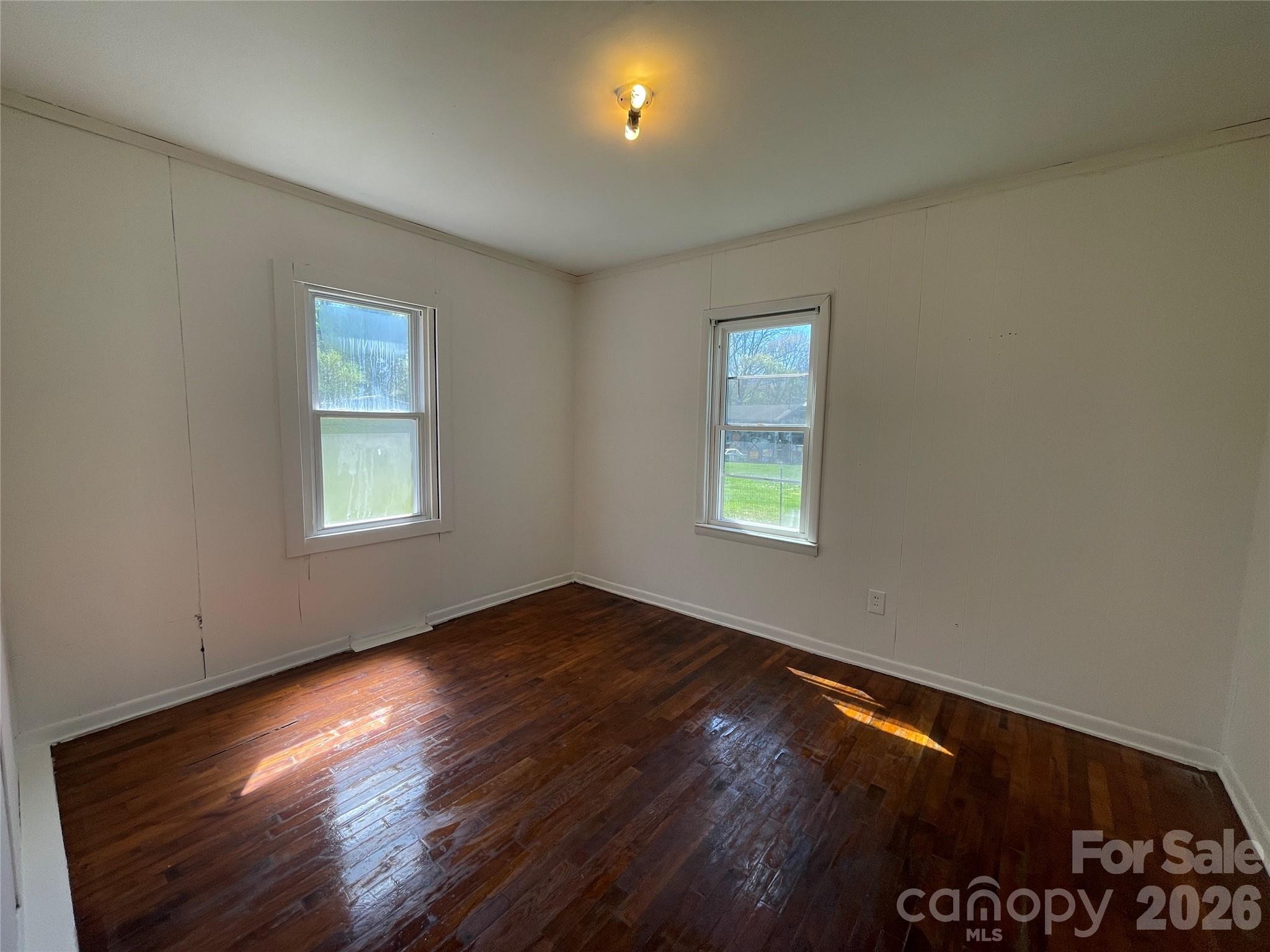 51 Robinson Street — Waynesville