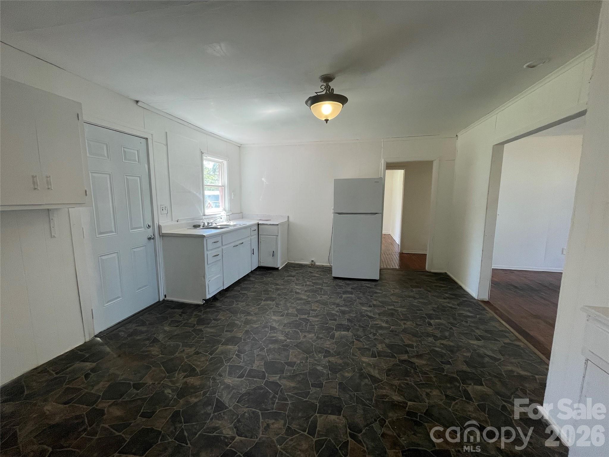 51 Robinson Street — Waynesville