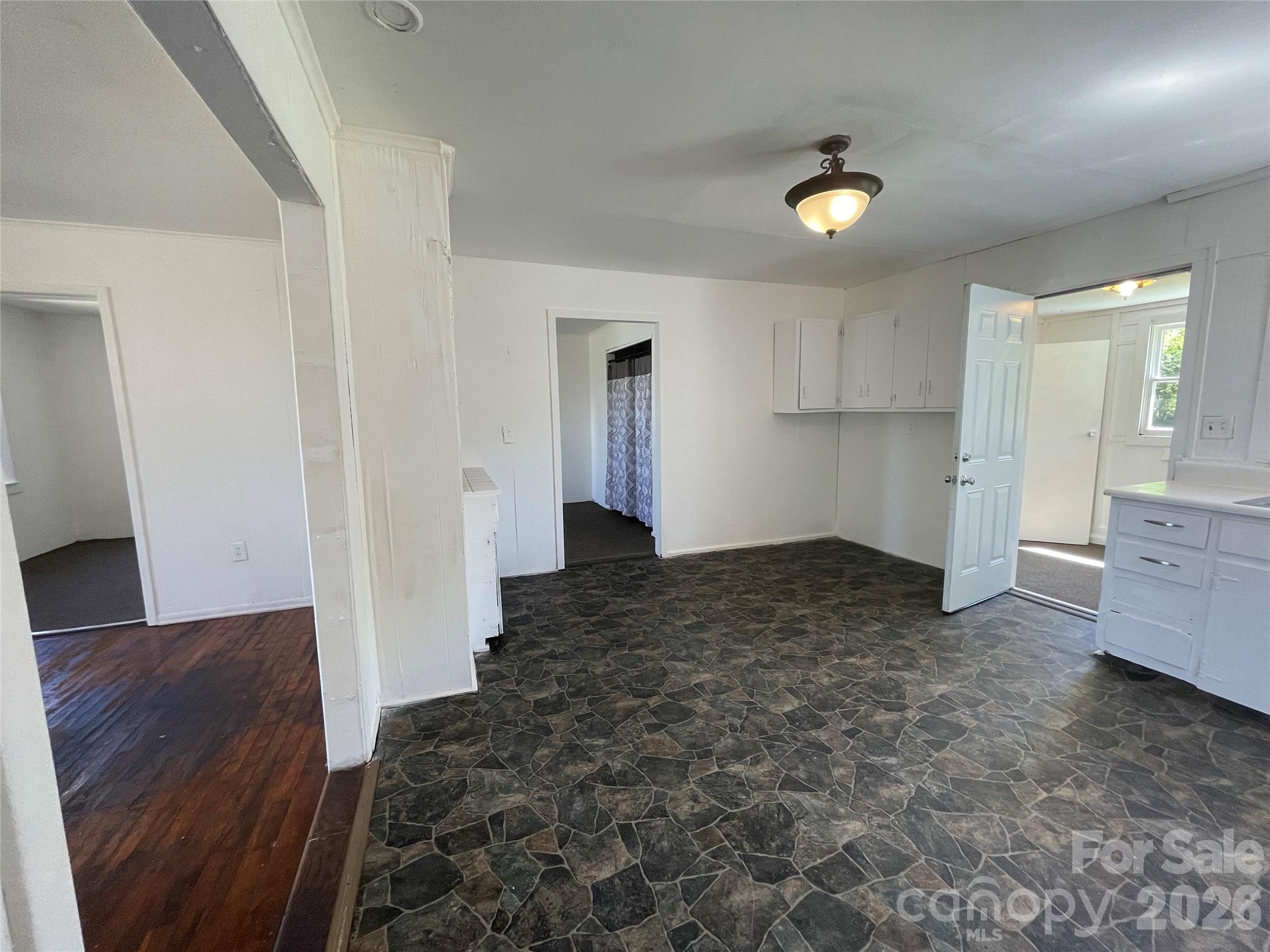 51 Robinson Street — Waynesville