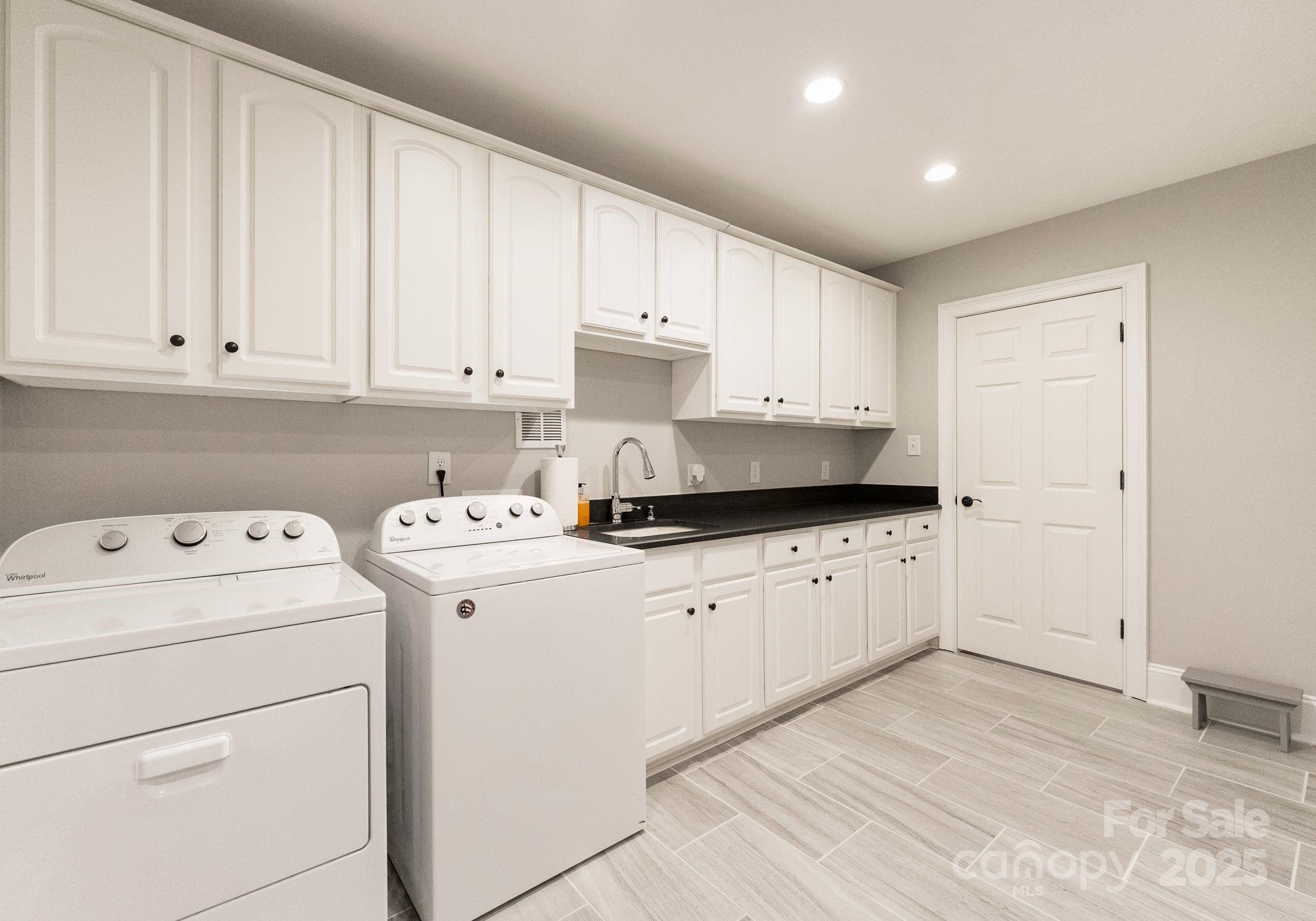 239 Kimberly Road — Davidson
