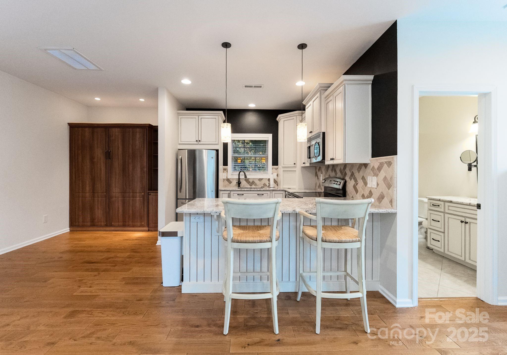 239 Kimberly Road — Davidson