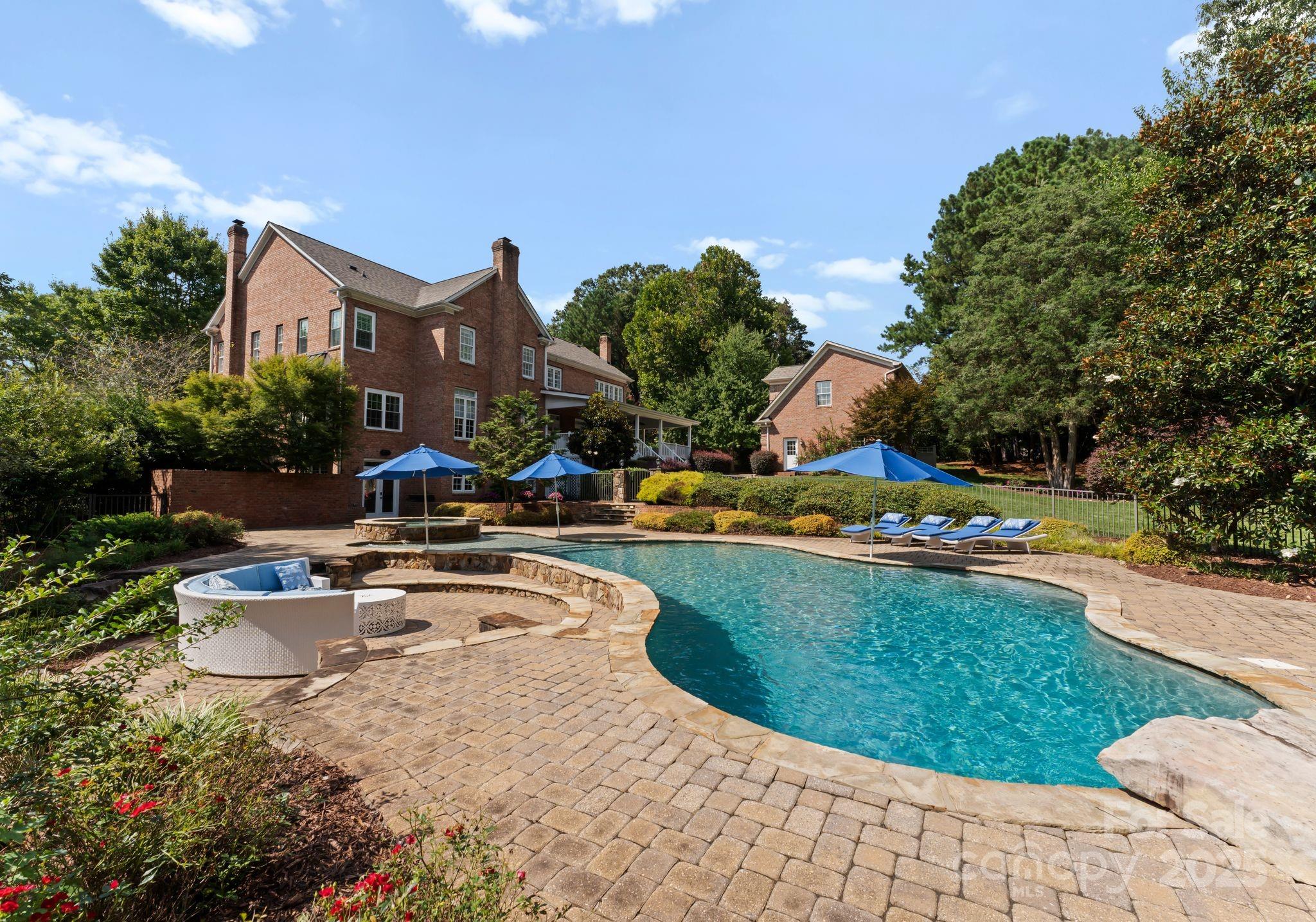 239 Kimberly Road — Davidson