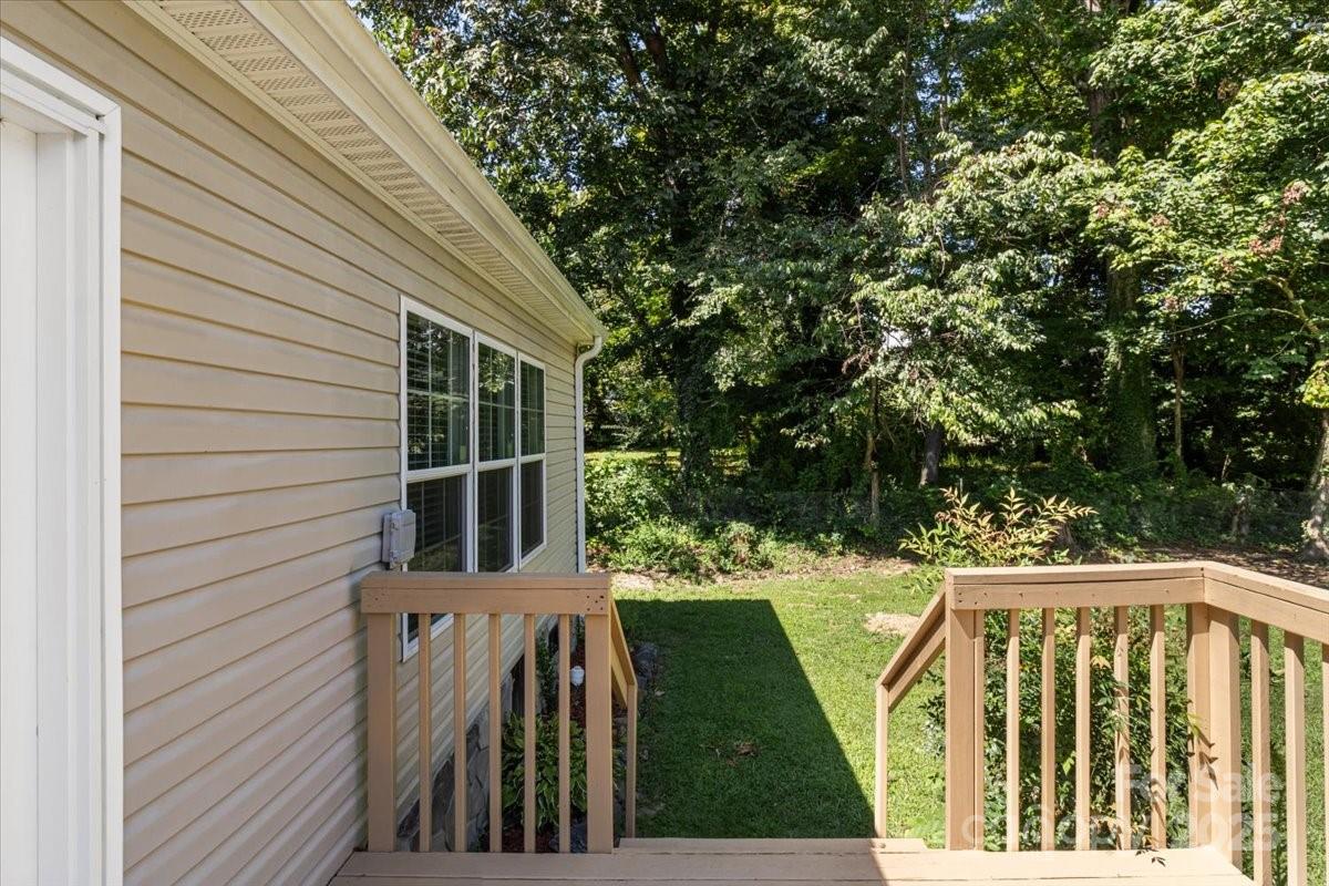 132 Bailey Mountain Road — Mars Hill