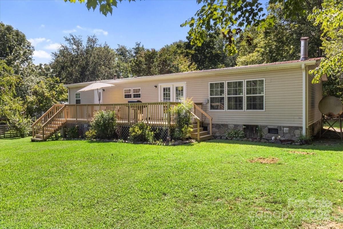 132 Bailey Mountain Road — Mars Hill