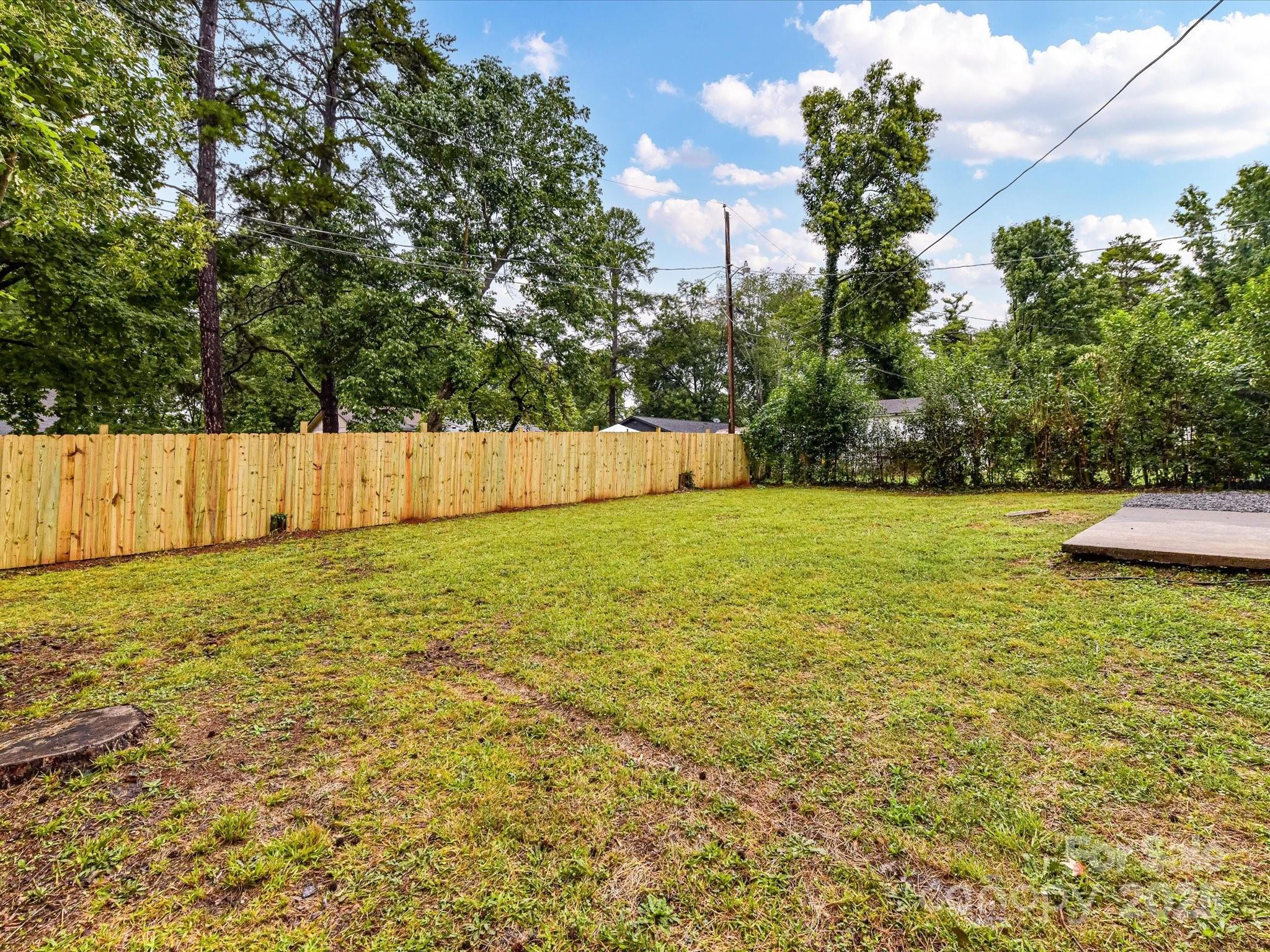 2508 Carrington Court — Charlotte