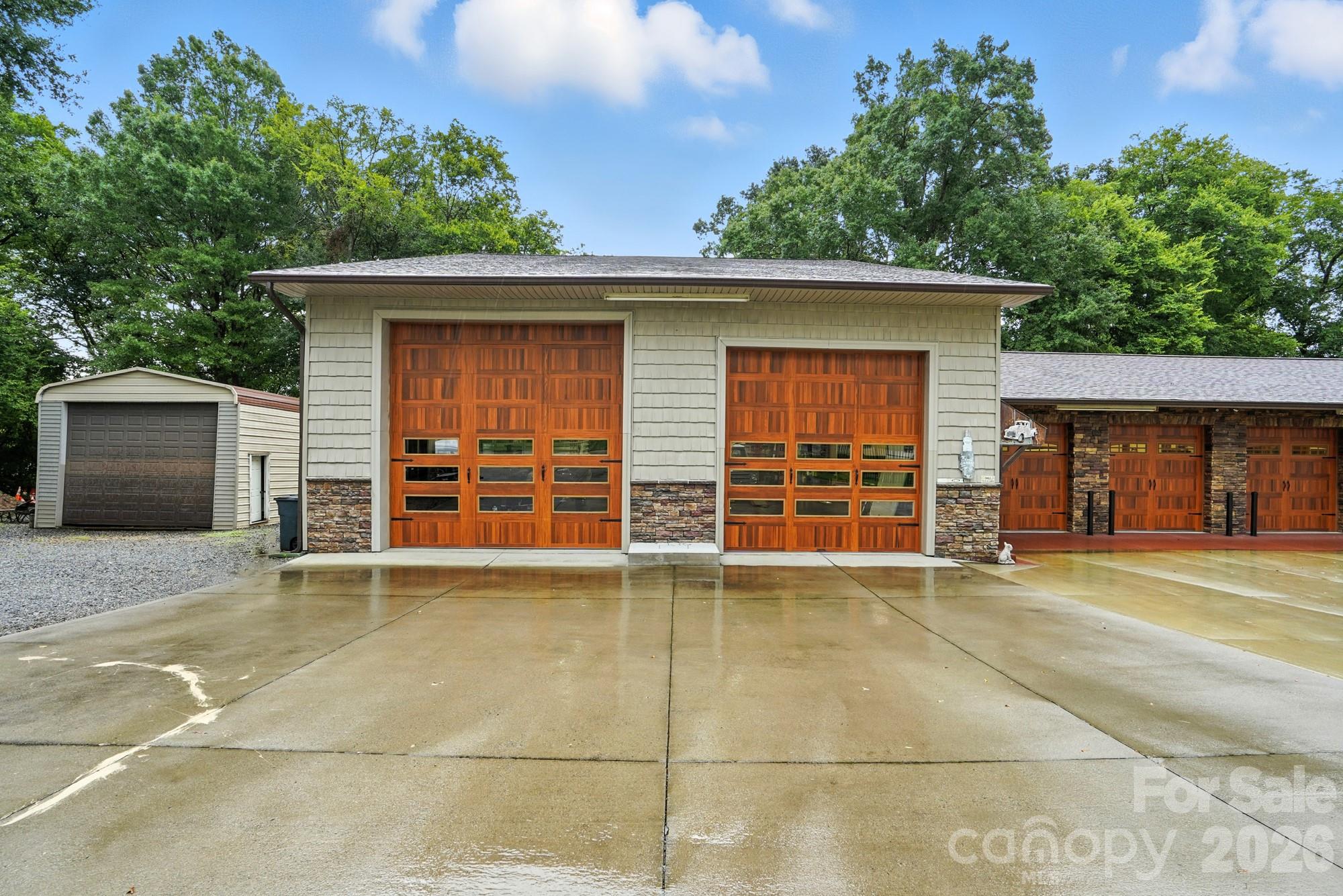 3369 Roberta Road — Concord
