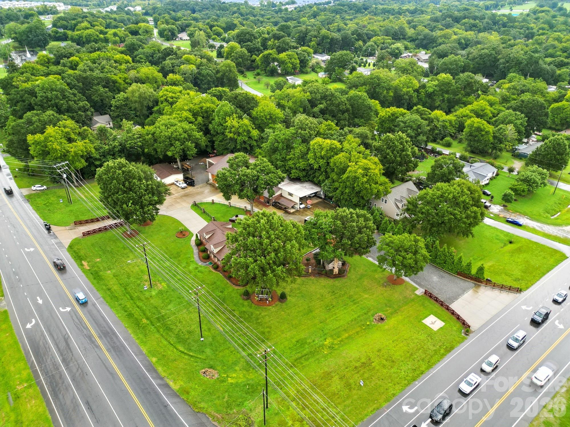 3369 Roberta Road — Concord