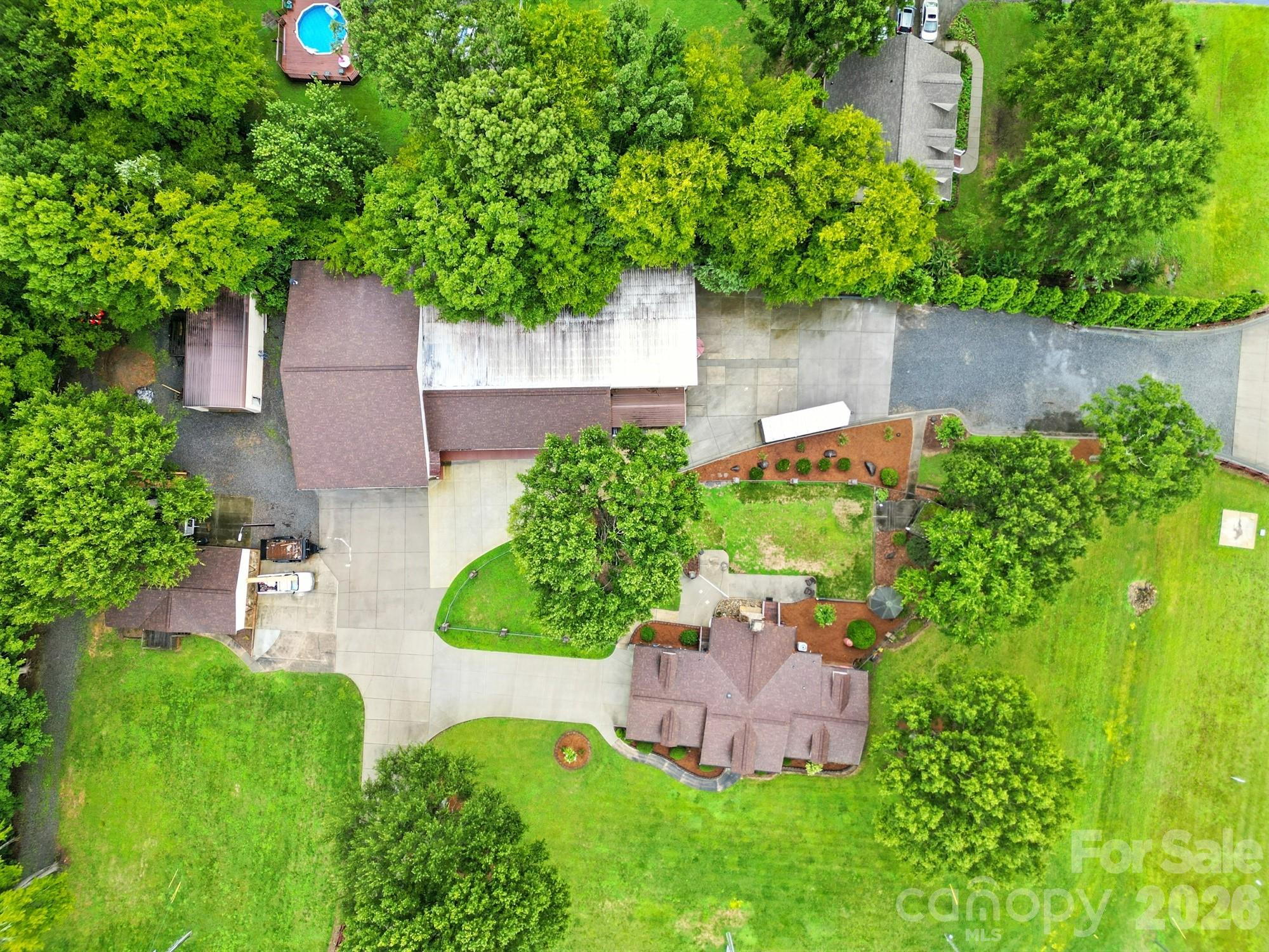 3369 Roberta Road — Concord