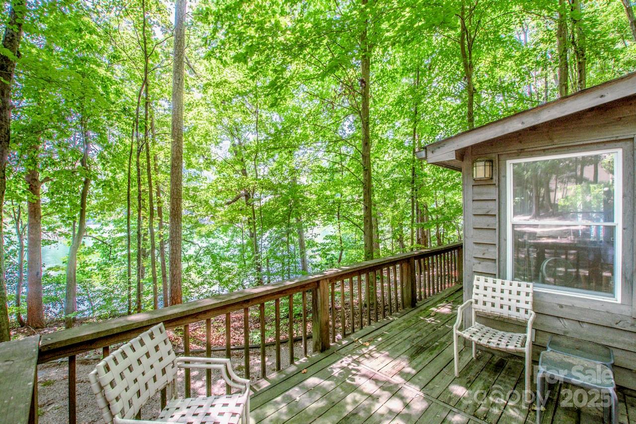 127 Melrose Lane — Mooresville