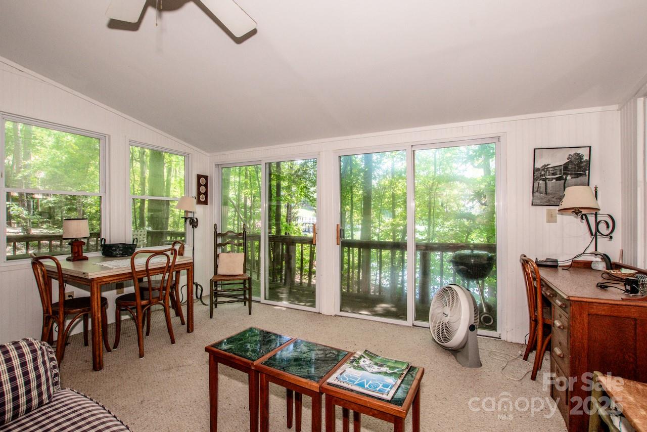 127 Melrose Lane — Mooresville