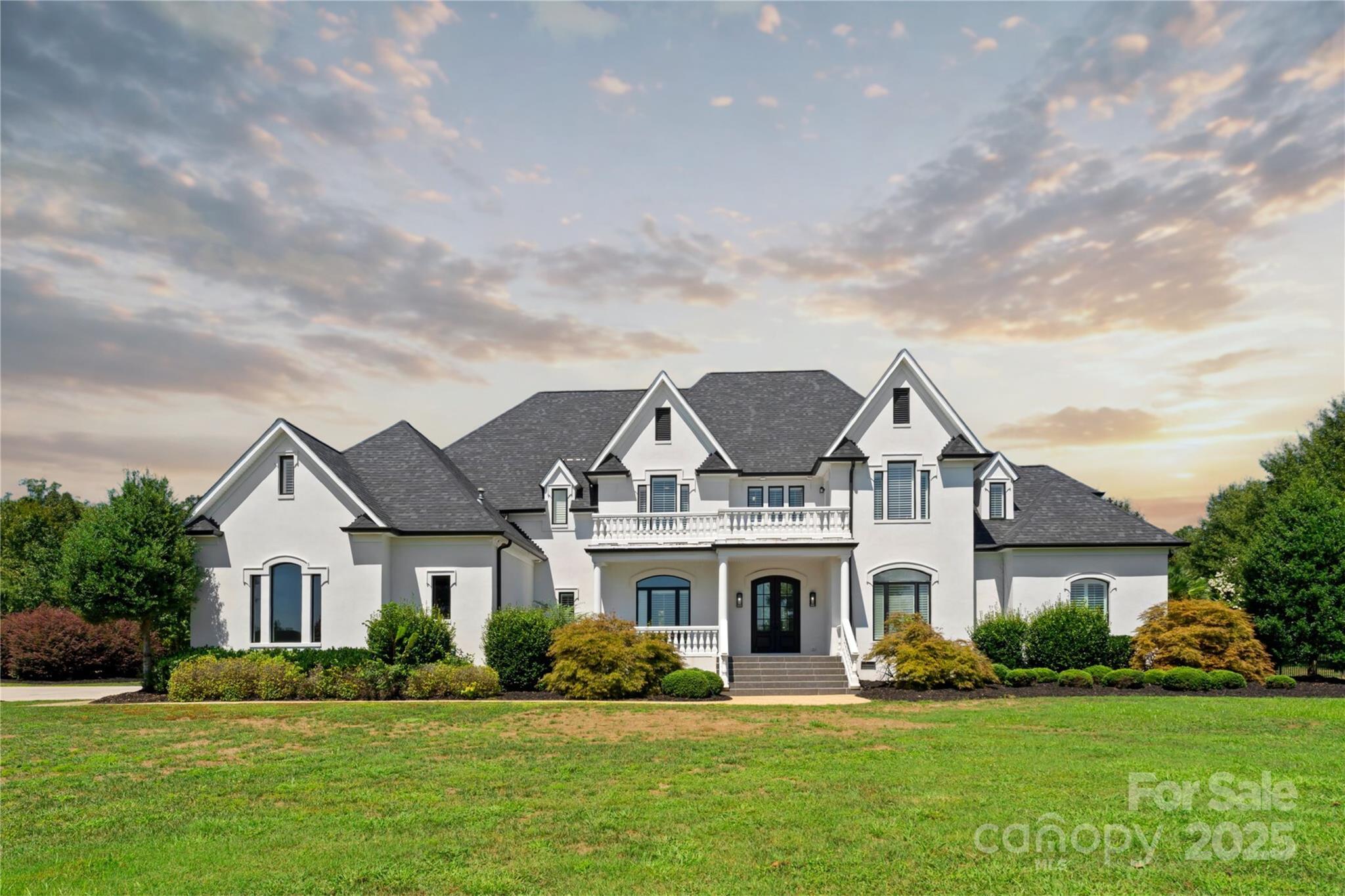 315 Brief Road W — Indian Trail