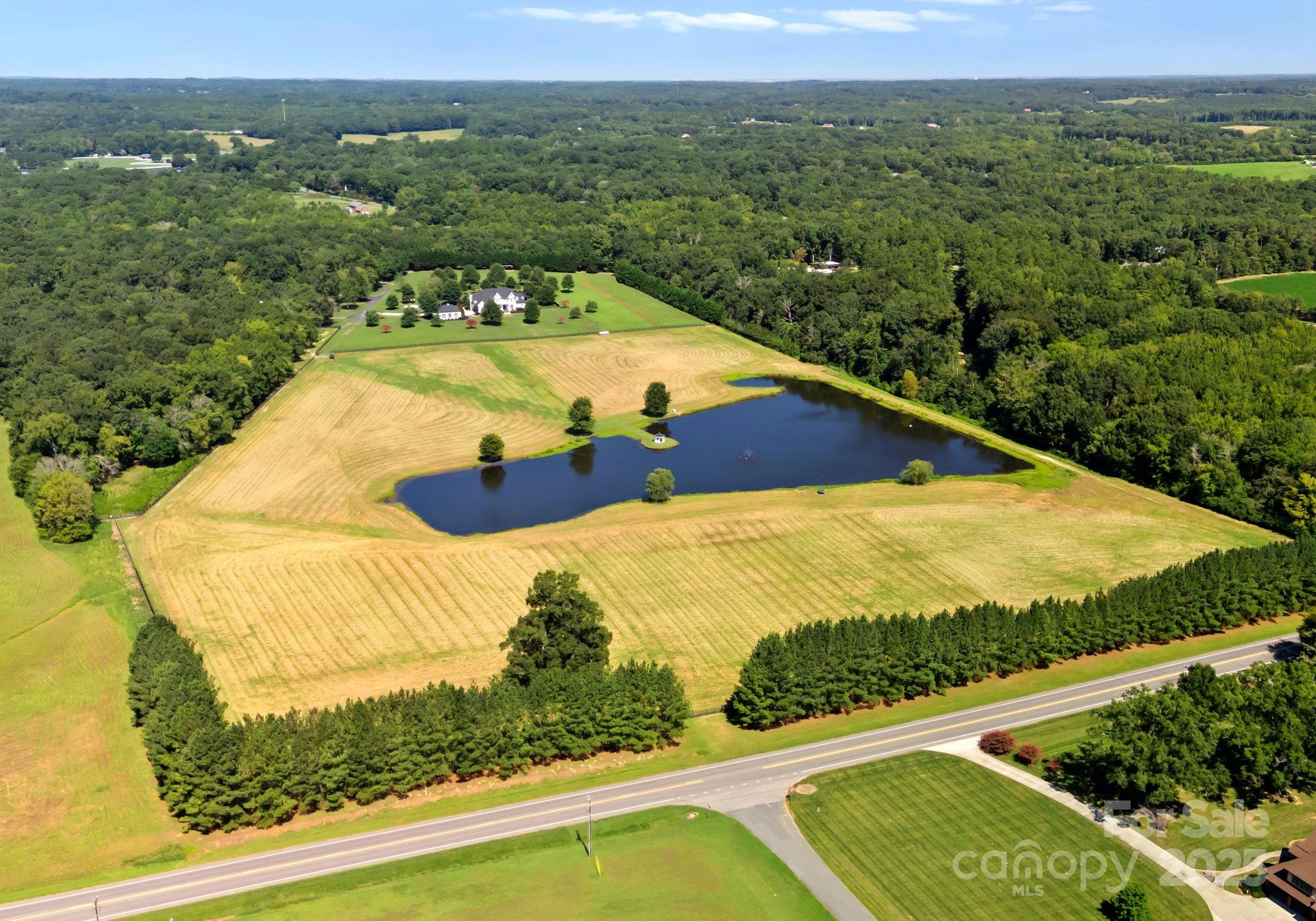 315 Brief Road W — Indian Trail