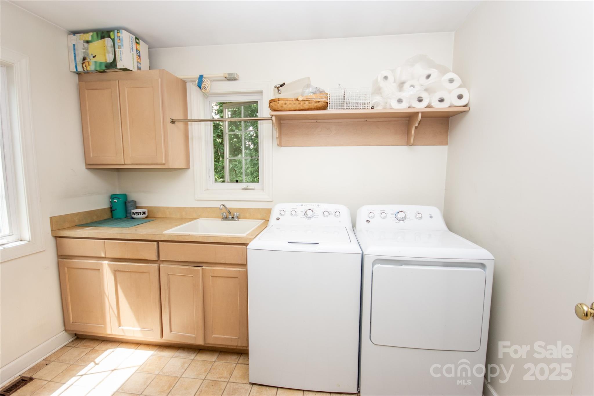 10245 Cool Springs Road — Woodleaf