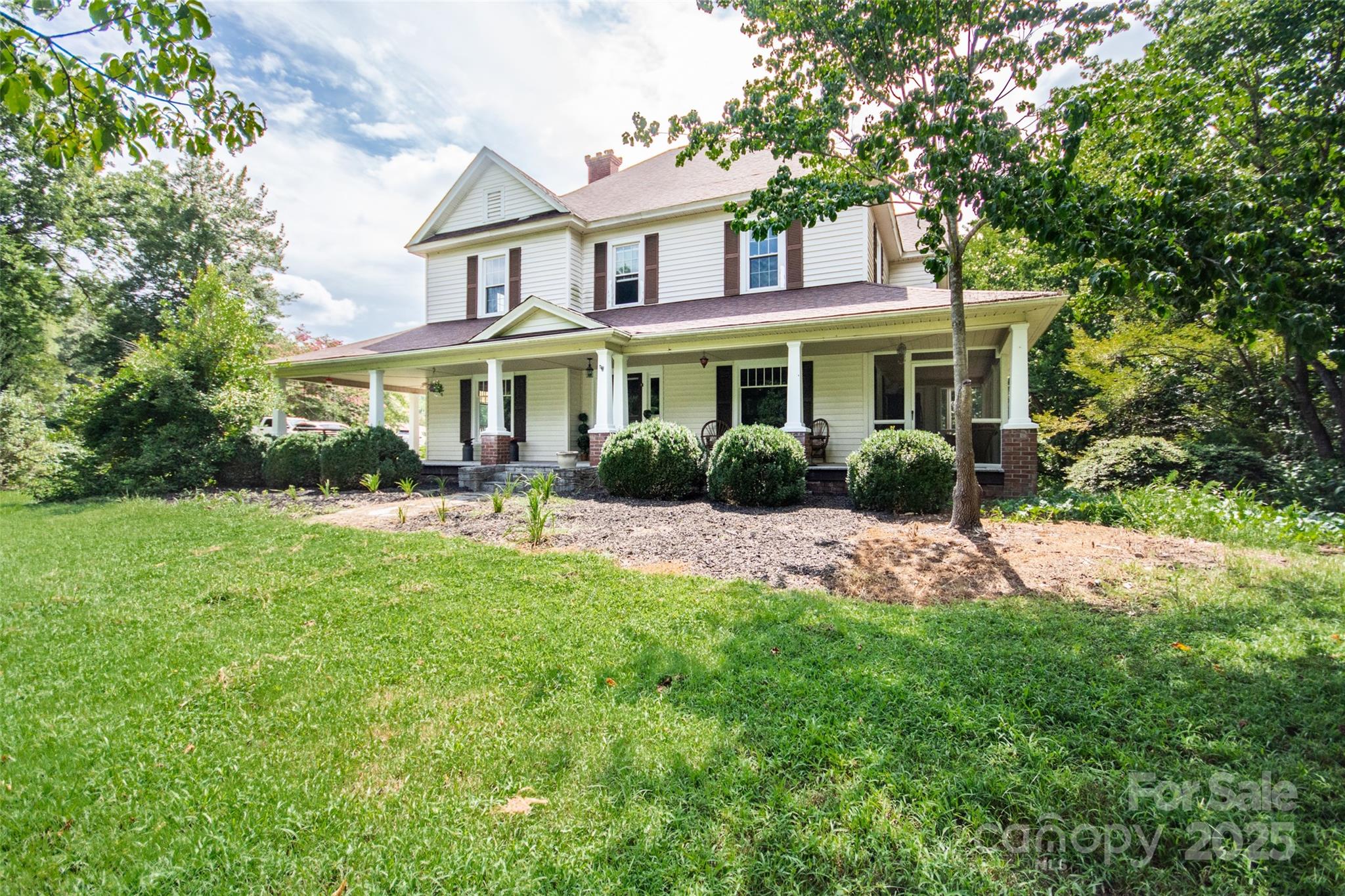 10245 Cool Springs Road — Woodleaf