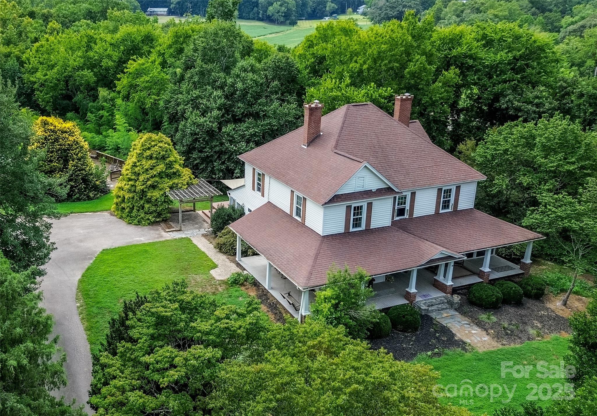 10245 Cool Springs Road — Woodleaf