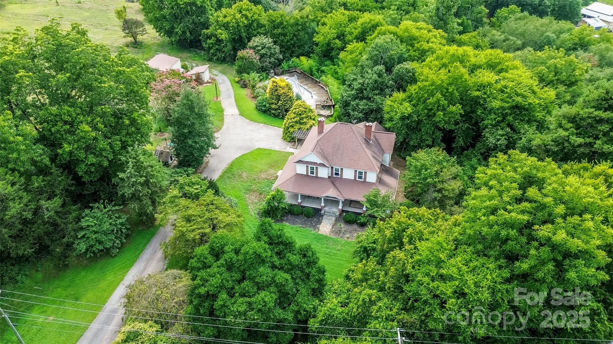 10245 Cool Springs Road — Woodleaf