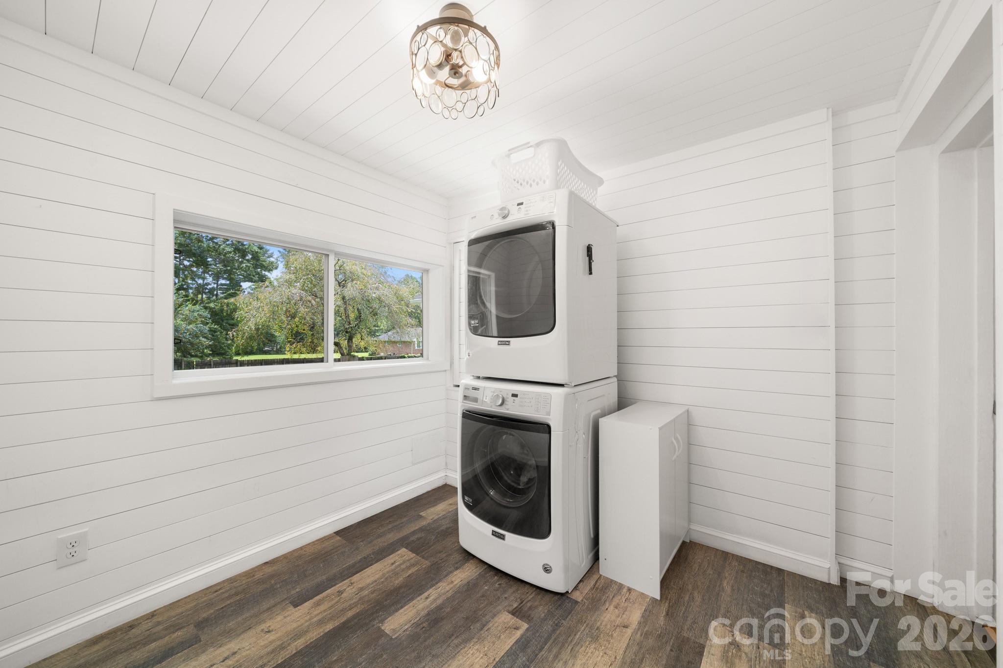429 Brooklyn Avenue — Hendersonville