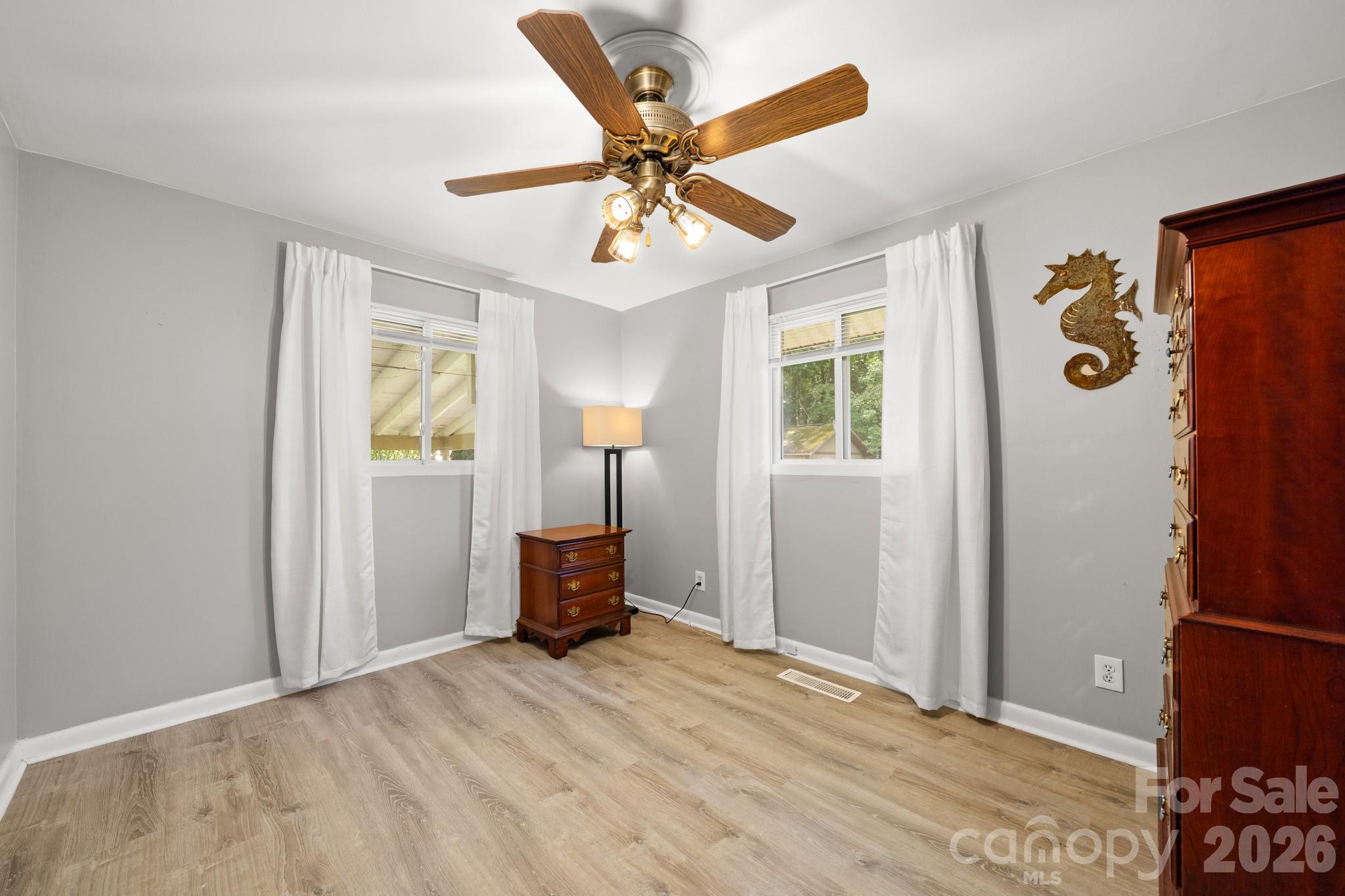 429 Brooklyn Avenue — Hendersonville