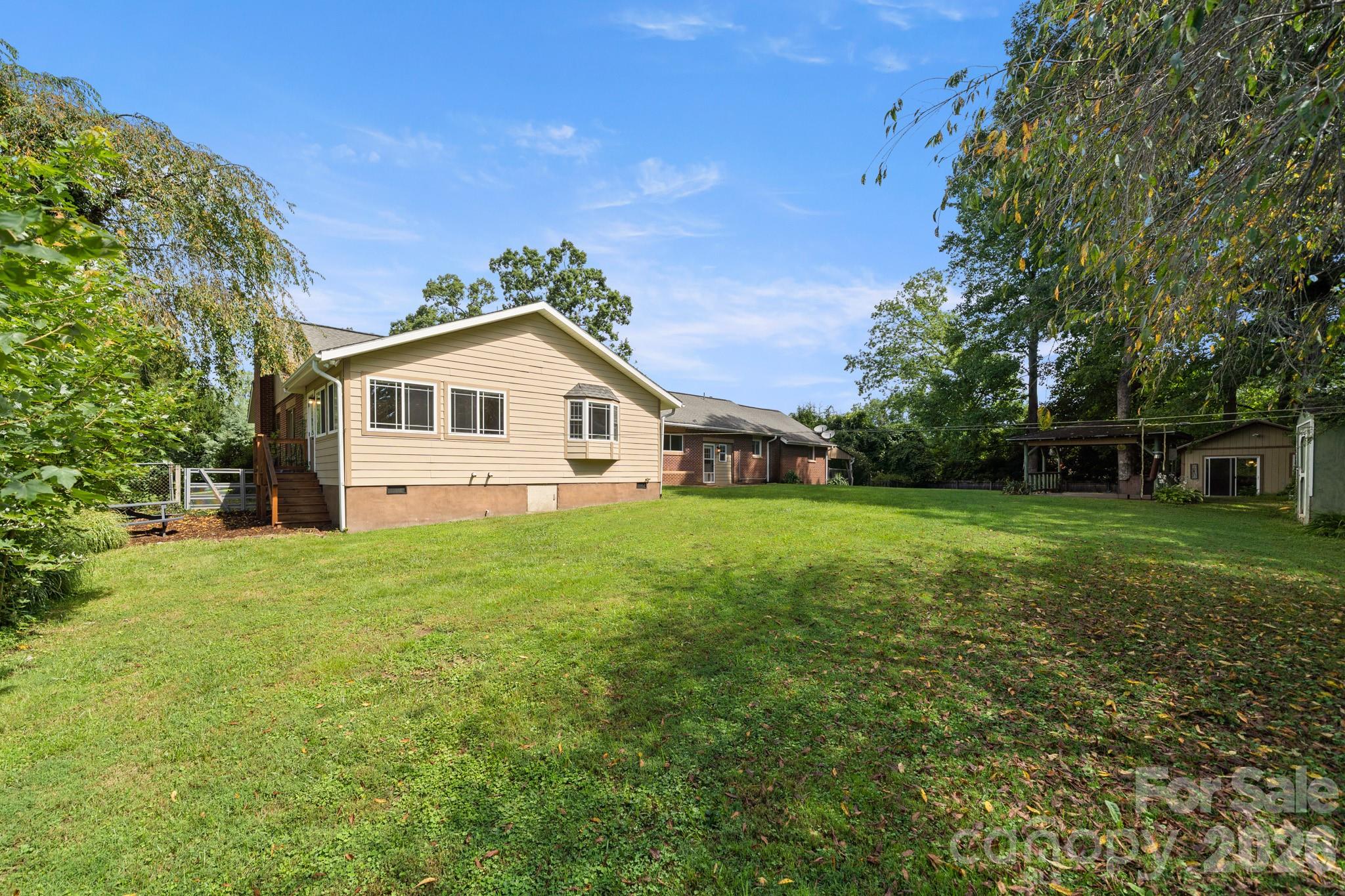 429 Brooklyn Avenue — Hendersonville