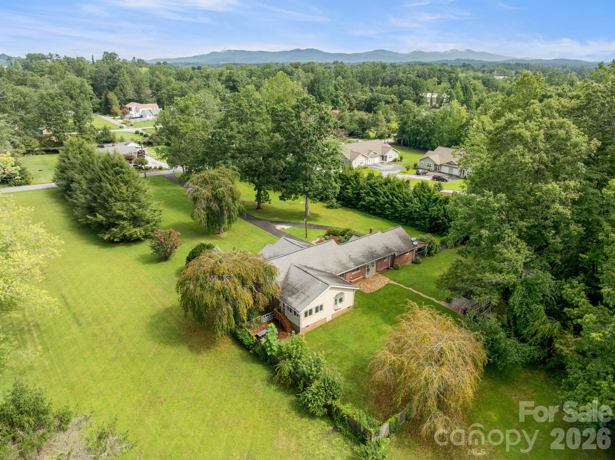 429 Brooklyn Avenue — Hendersonville