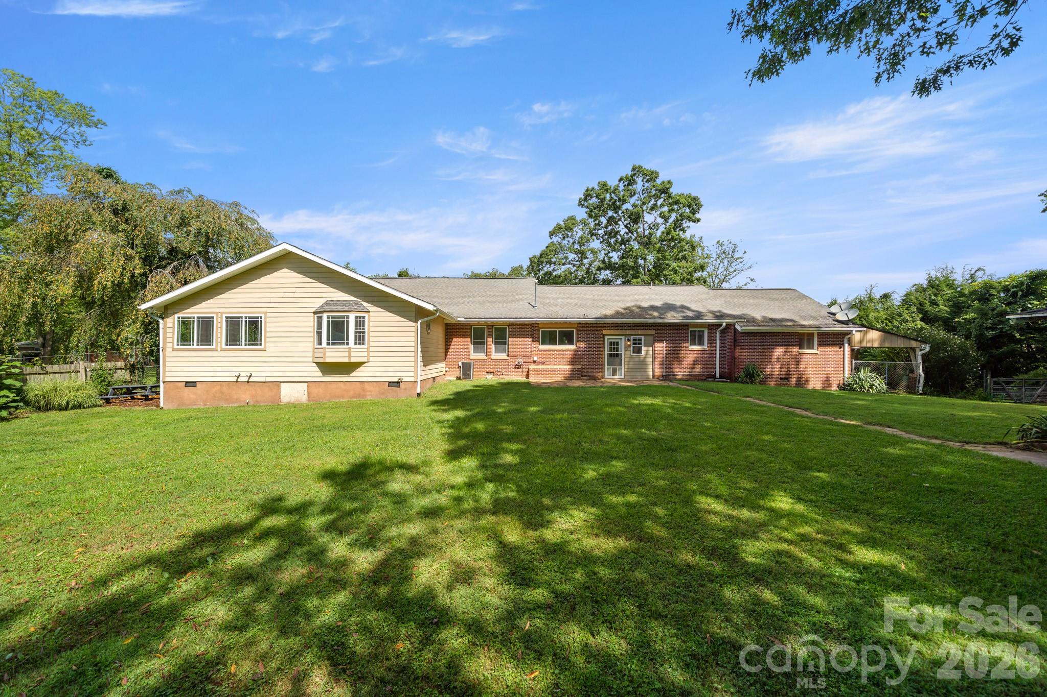 429 Brooklyn Avenue — Hendersonville
