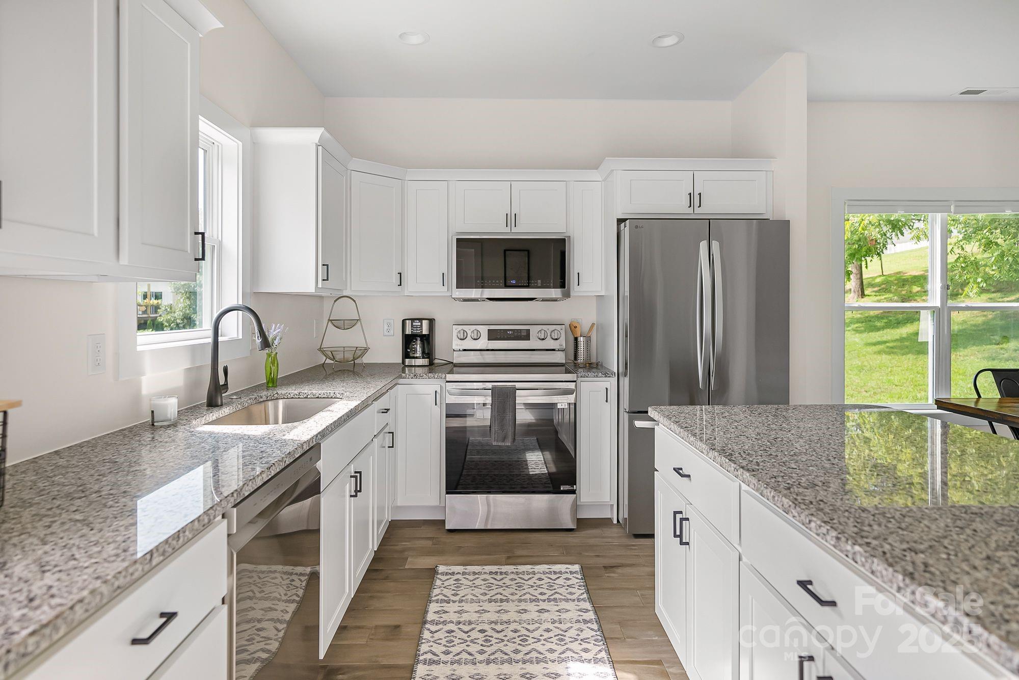 8 Green Tree Lane — Asheville