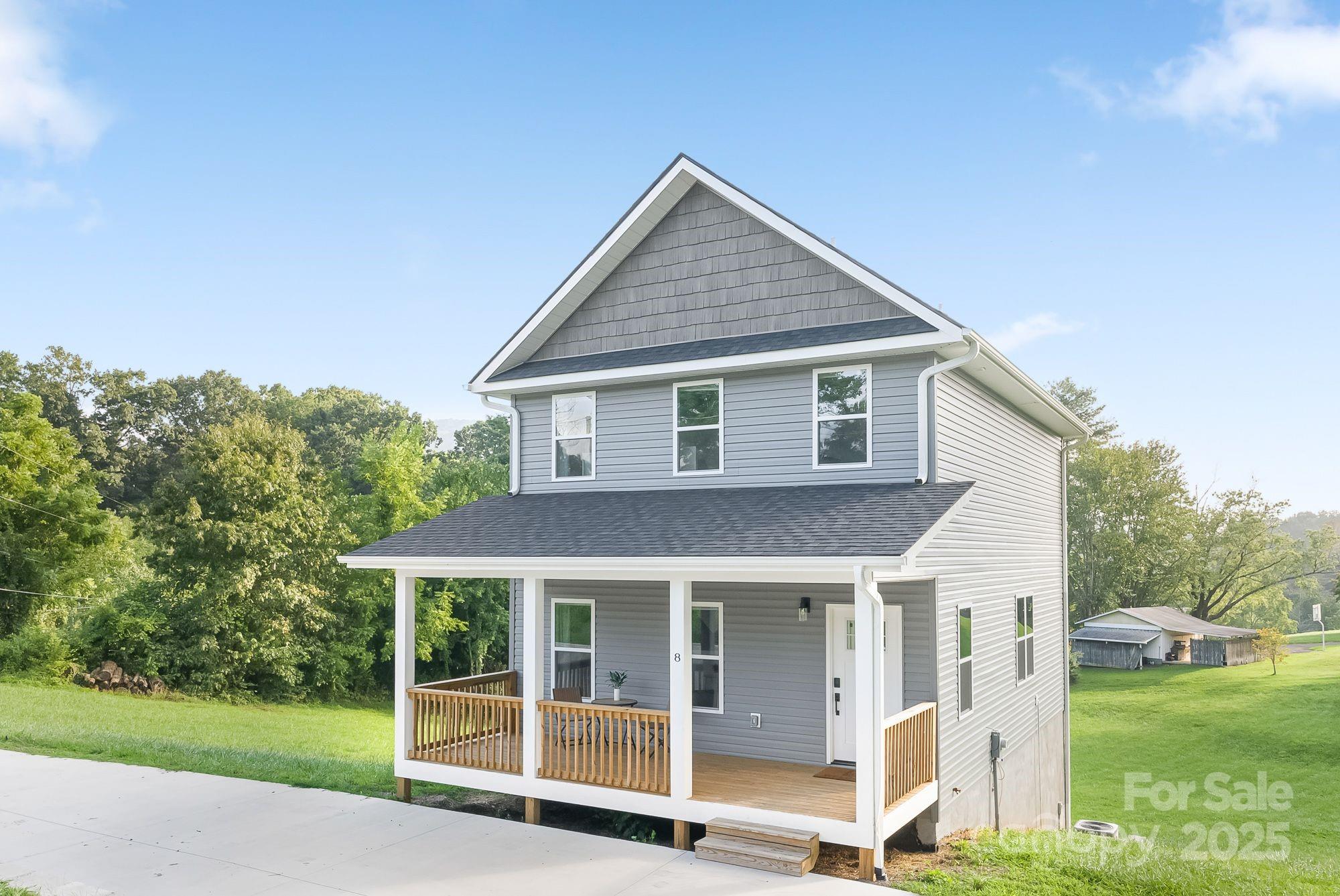 8 Green Tree Lane — Asheville
