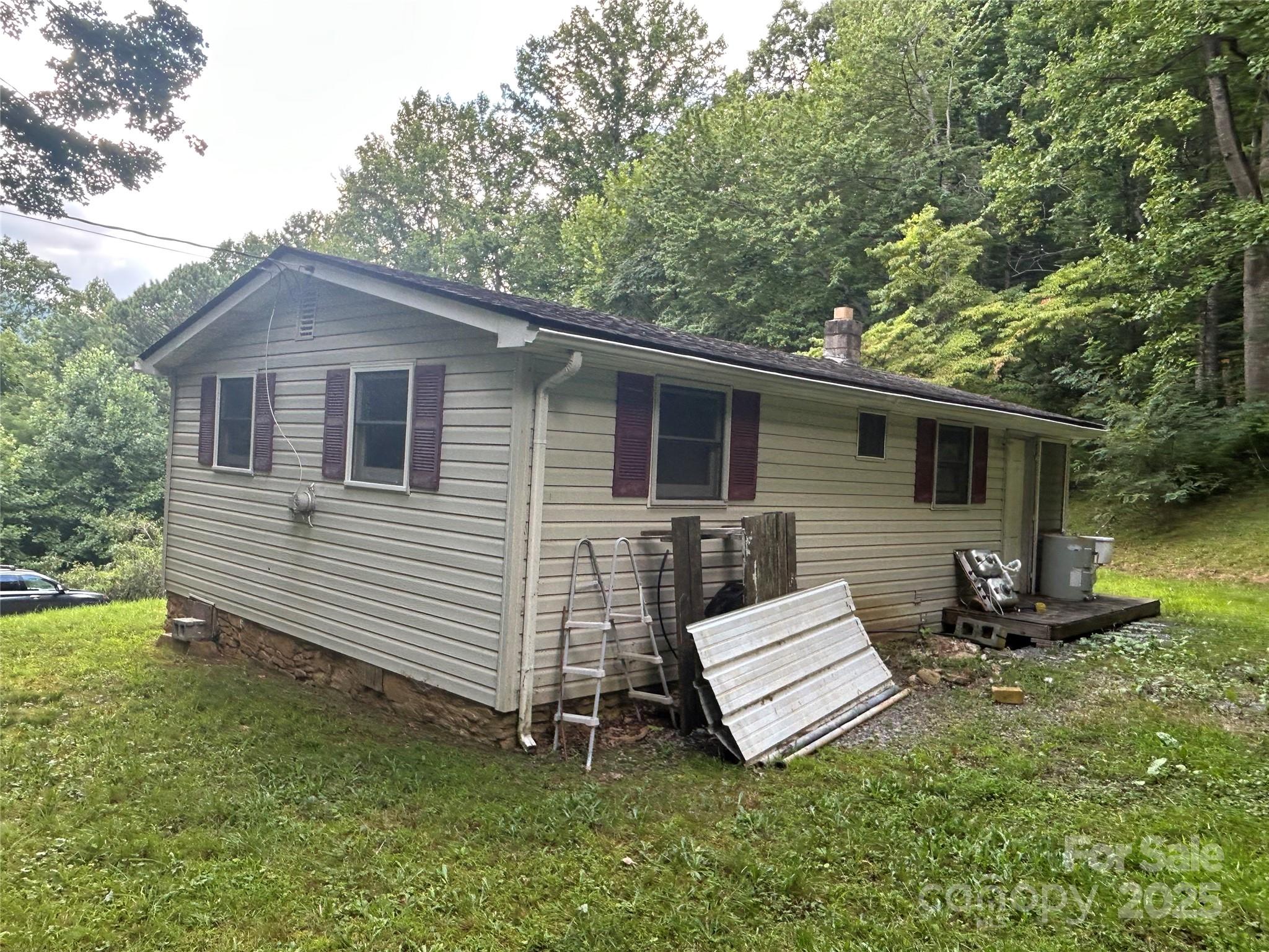 103 Cambridge Way — Waynesville