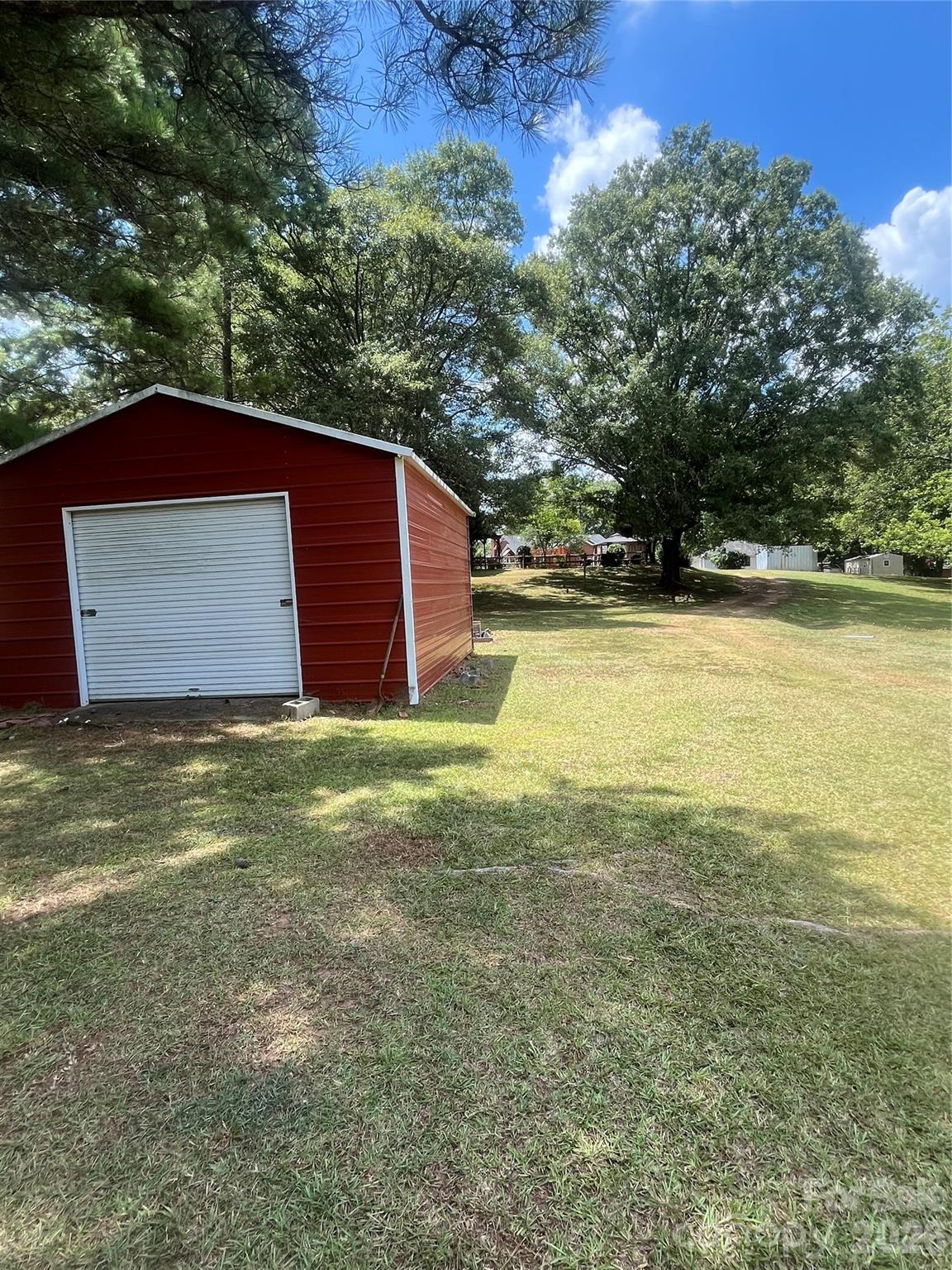 569 Great Falls Highway — Chester