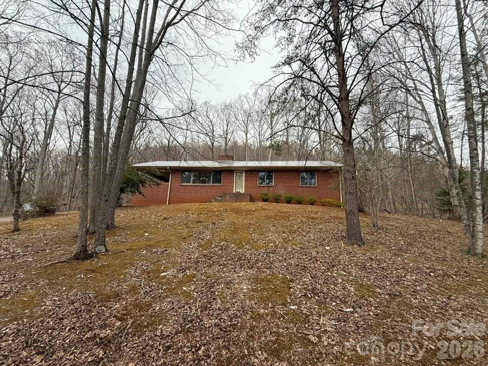 200 Little Wings Mountain Road — Columbus