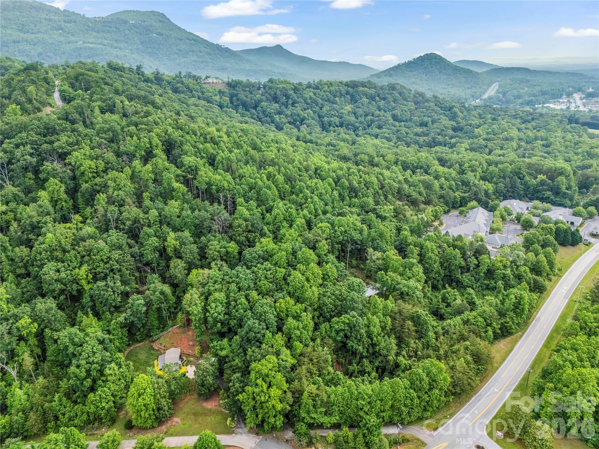 200 Little Wings Mountain Road — Columbus