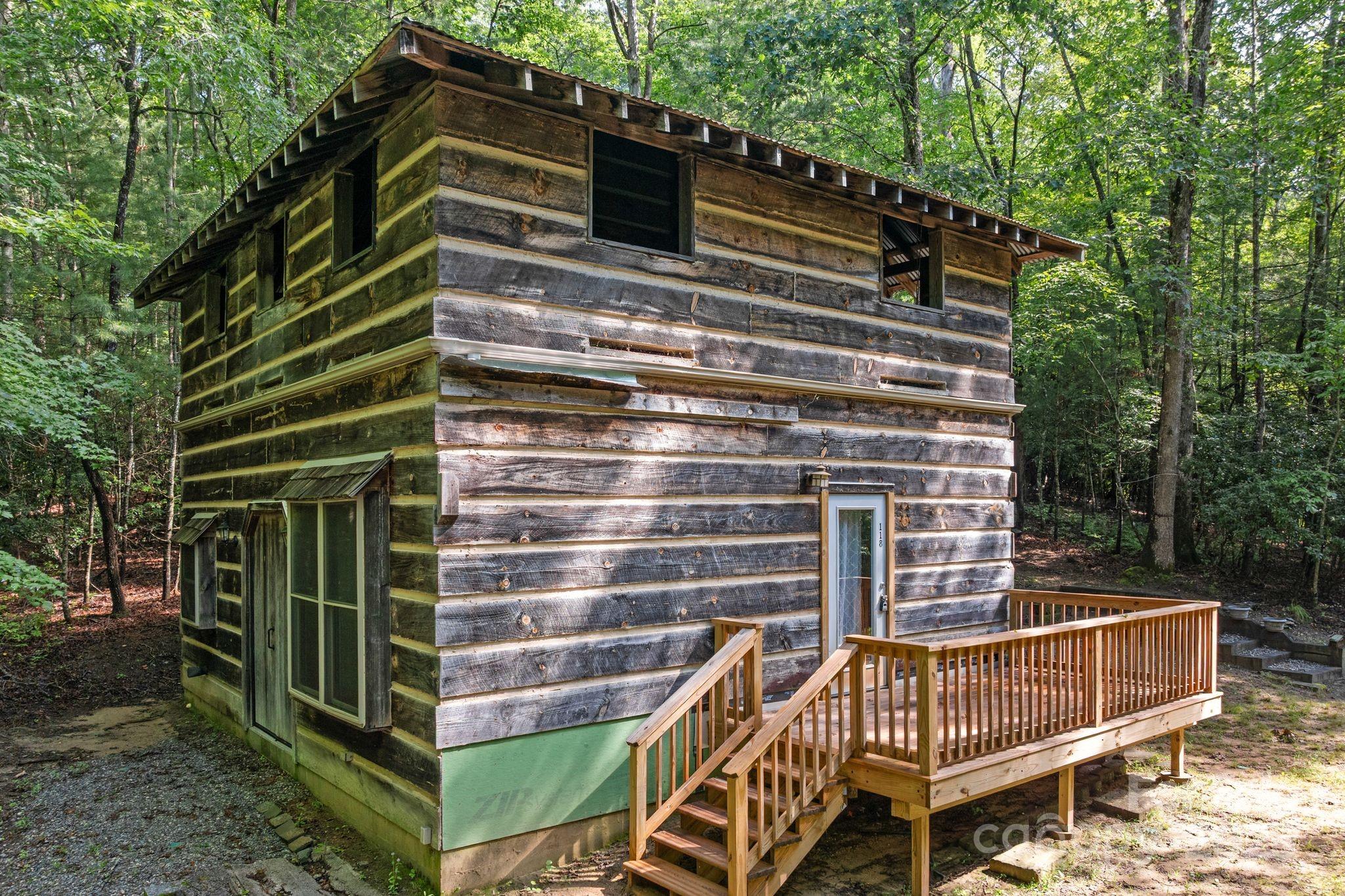 118 Blossom Road — Brevard