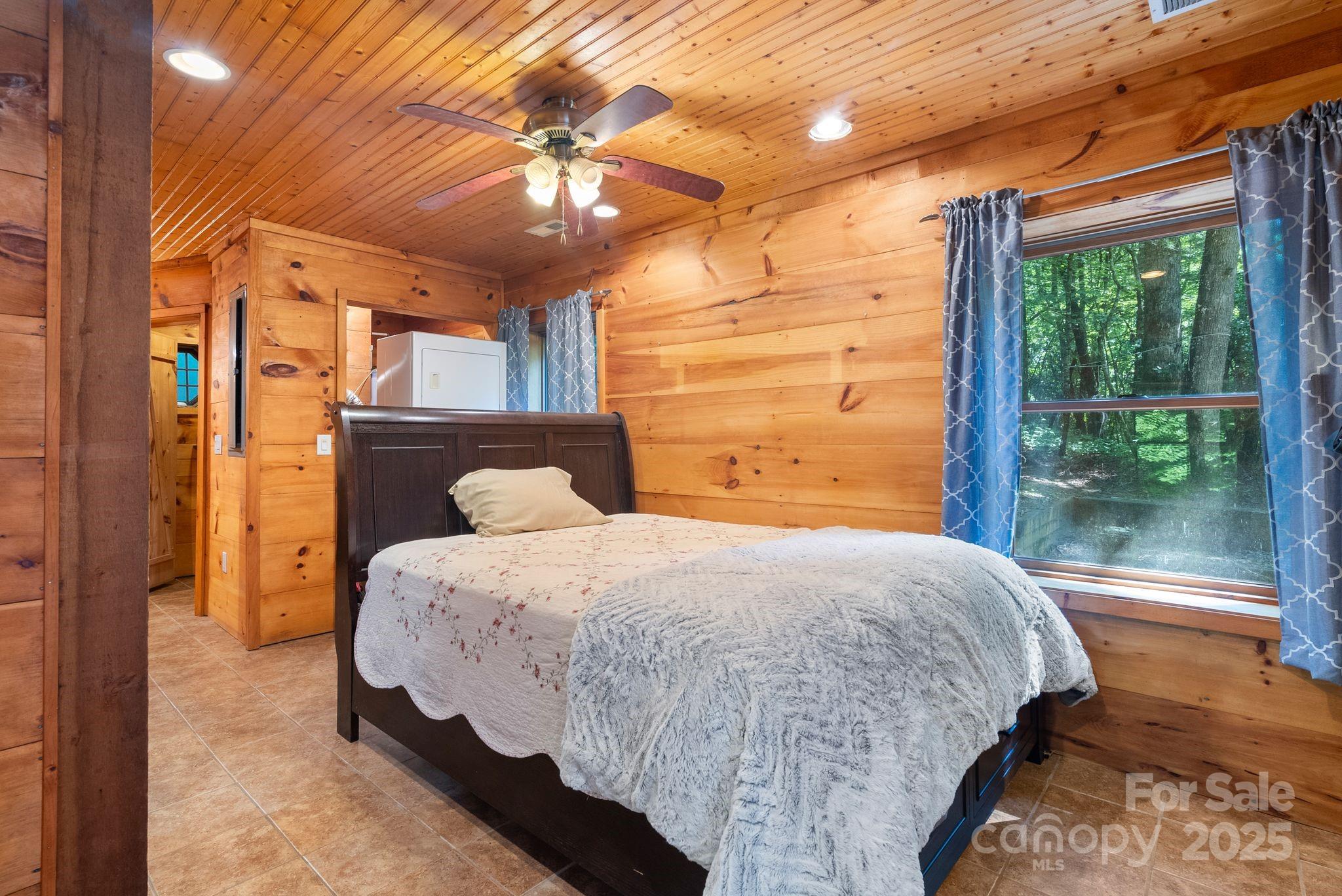 118 Blossom Road — Brevard