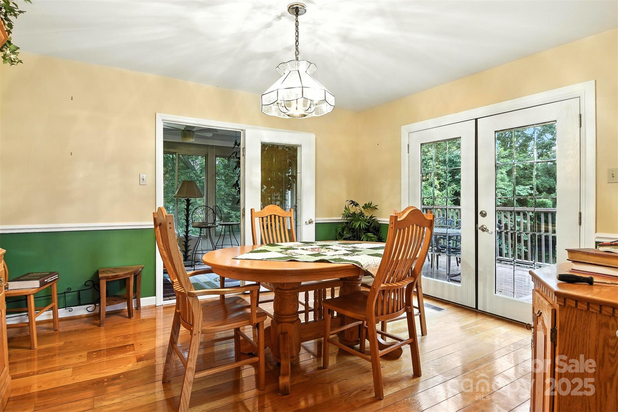 530 5th Street NW — Hickory
