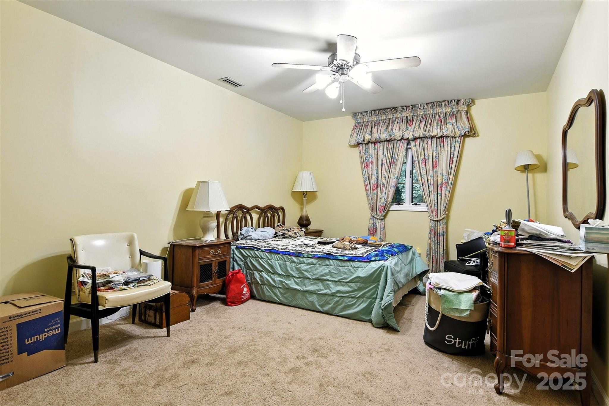 530 5th Street NW — Hickory