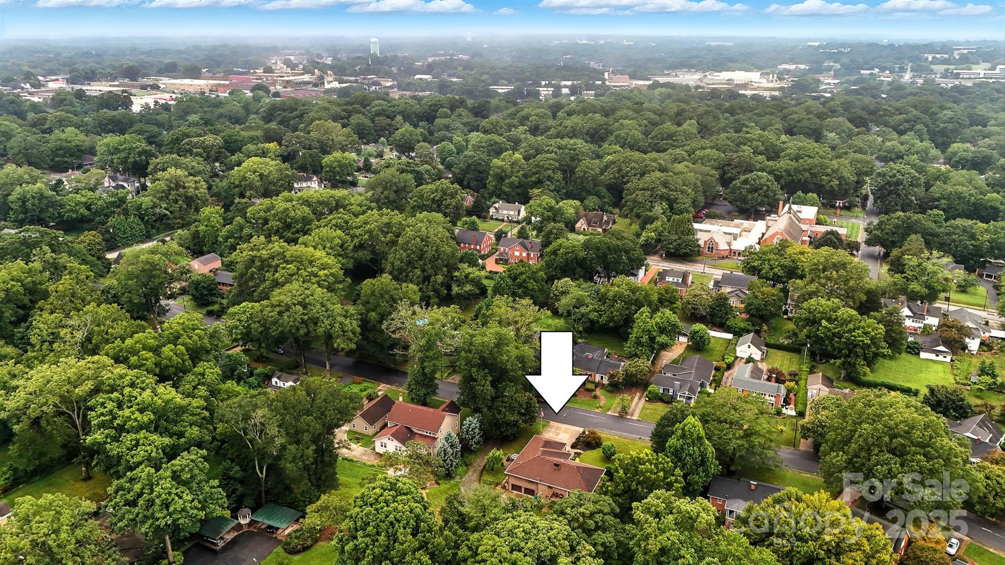 530 5th Street NW — Hickory