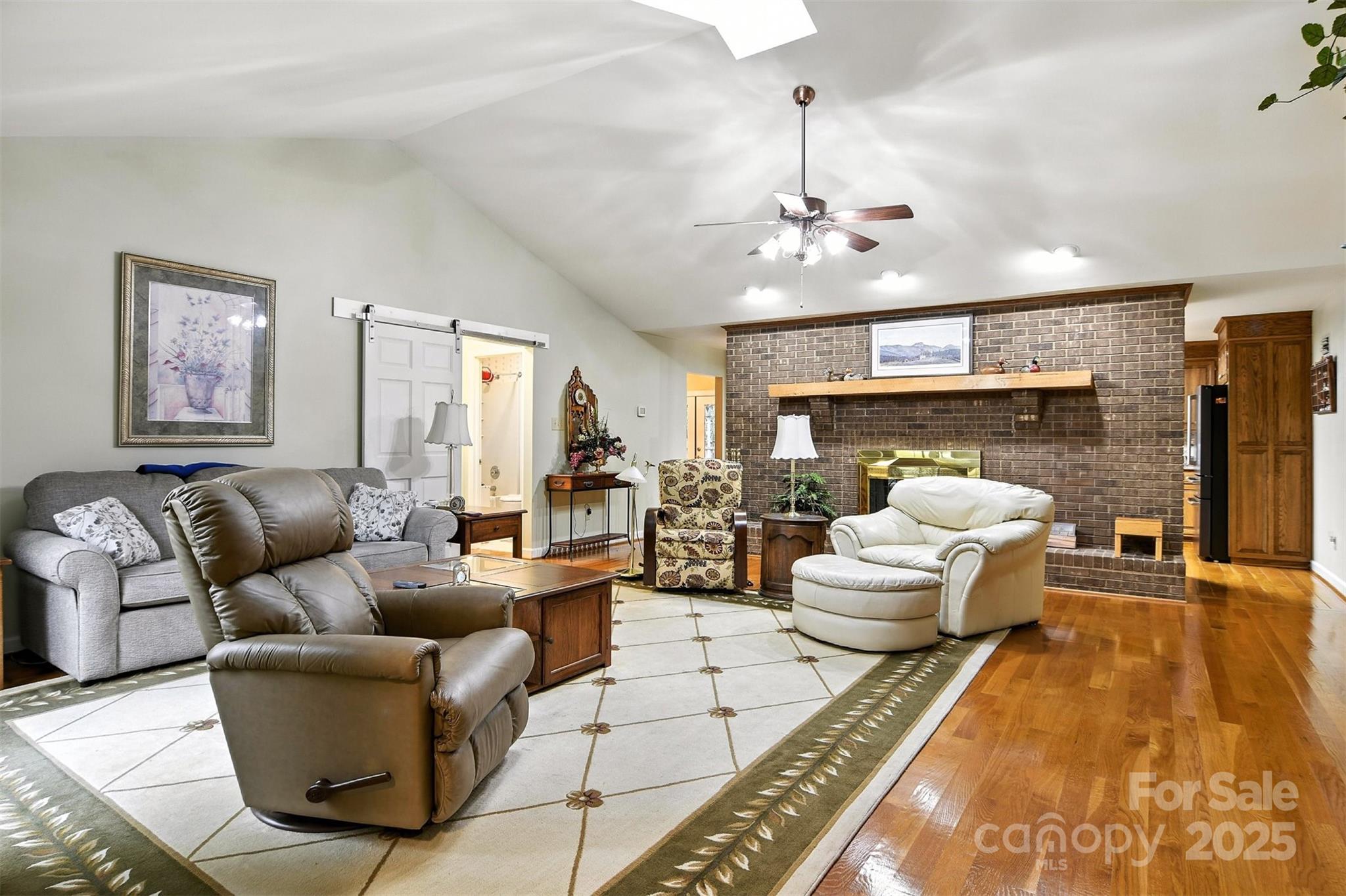 530 5th Street NW — Hickory