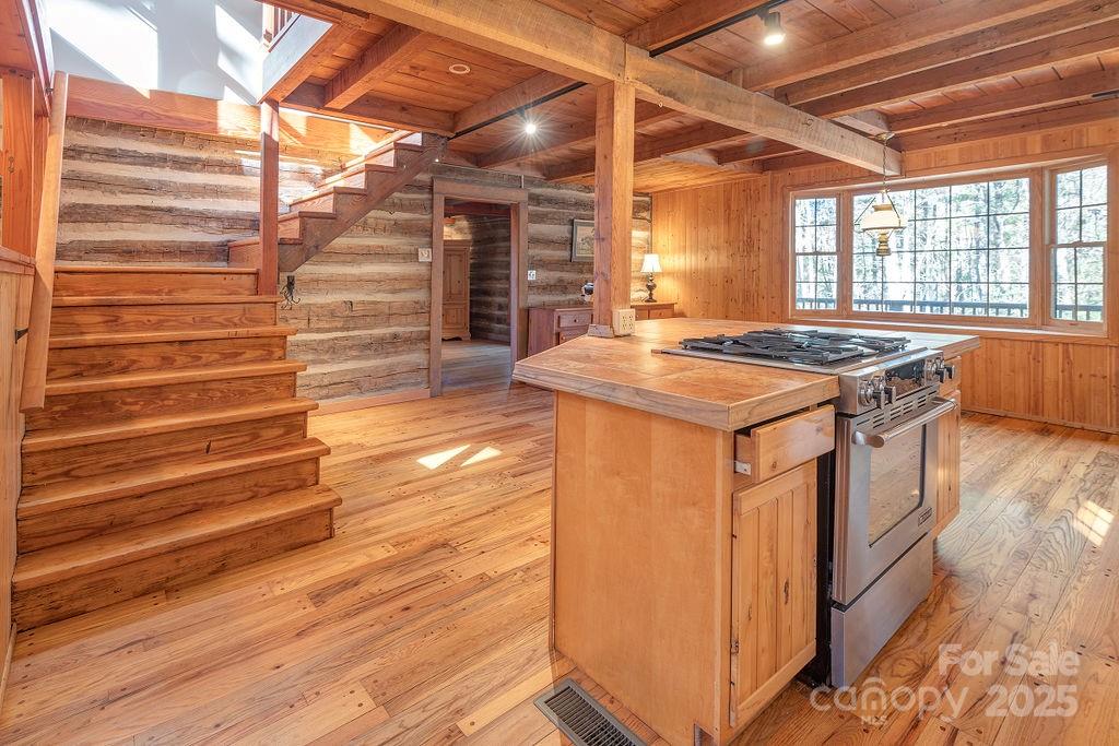 117 Woods View Trail — Fairview