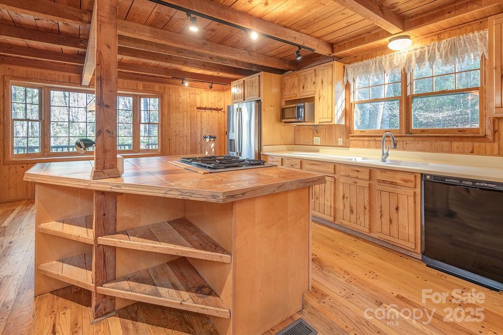 117 Woods View Trail — Fairview