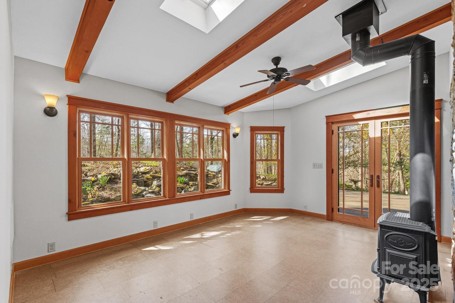 117 Woods View Trail — Fairview