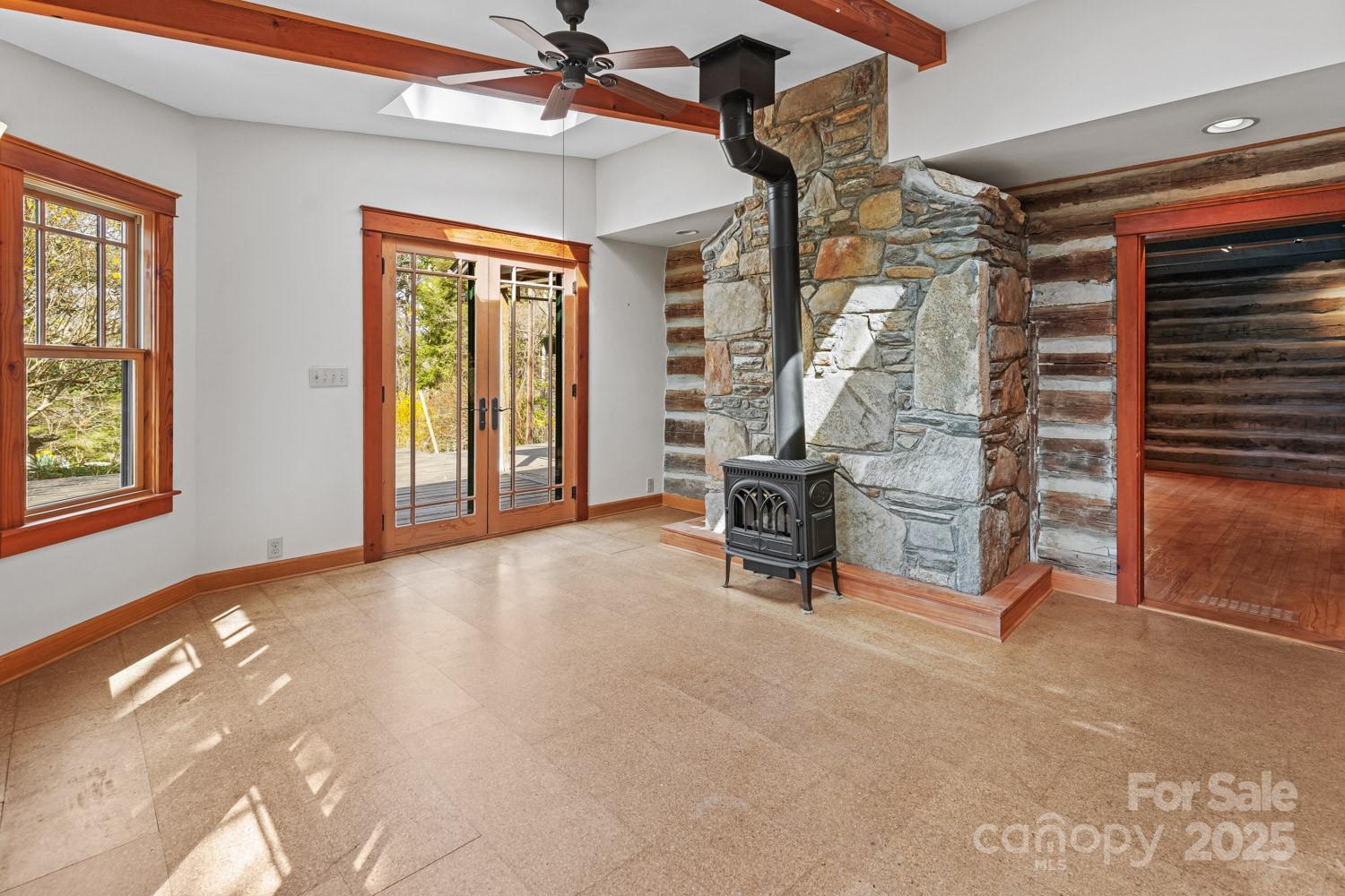 117 Woods View Trail — Fairview