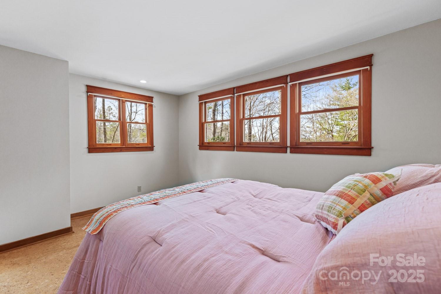 117 Woods View Trail — Fairview