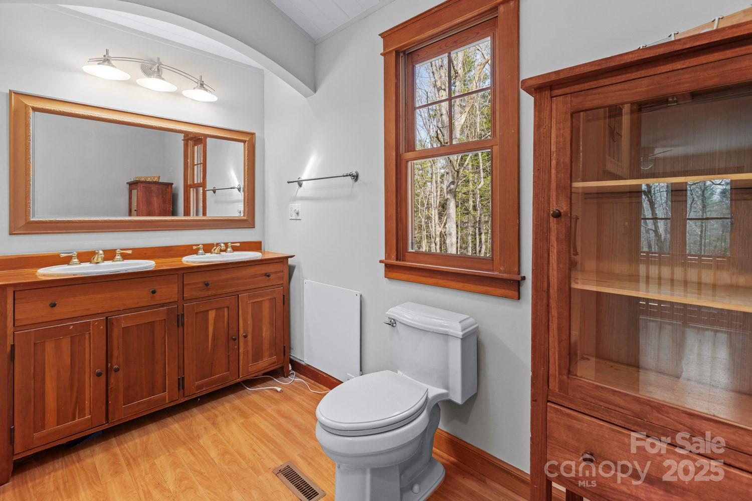 117 Woods View Trail — Fairview