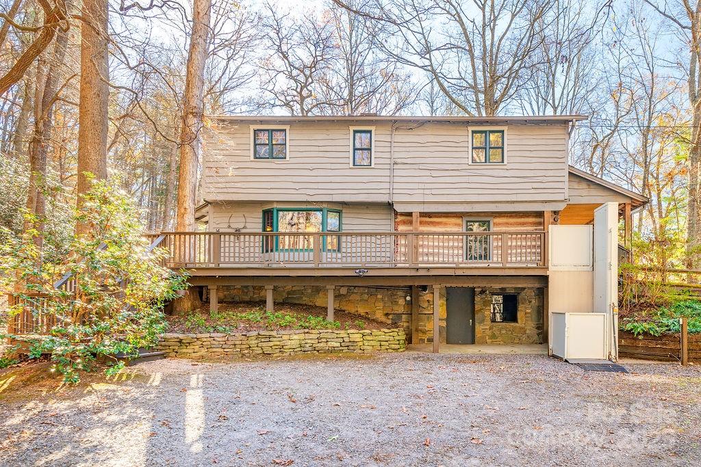 117 Woods View Trail — Fairview