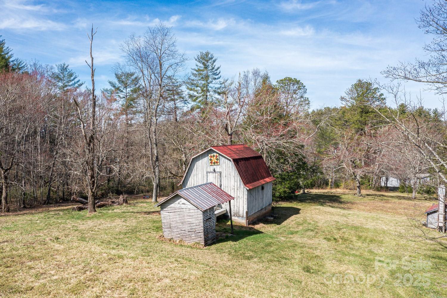 117 Woods View Trail — Fairview