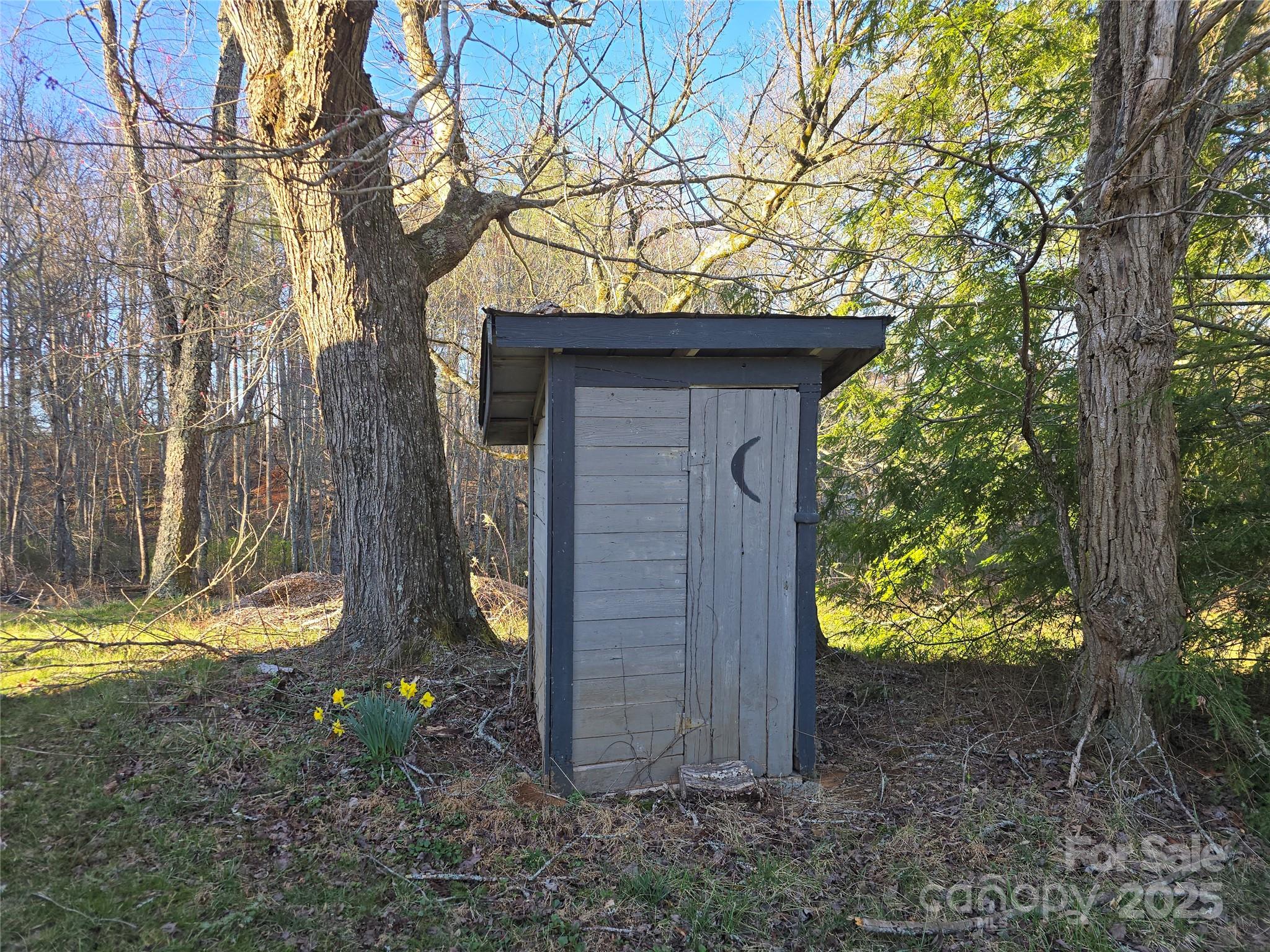 117 Woods View Trail — Fairview
