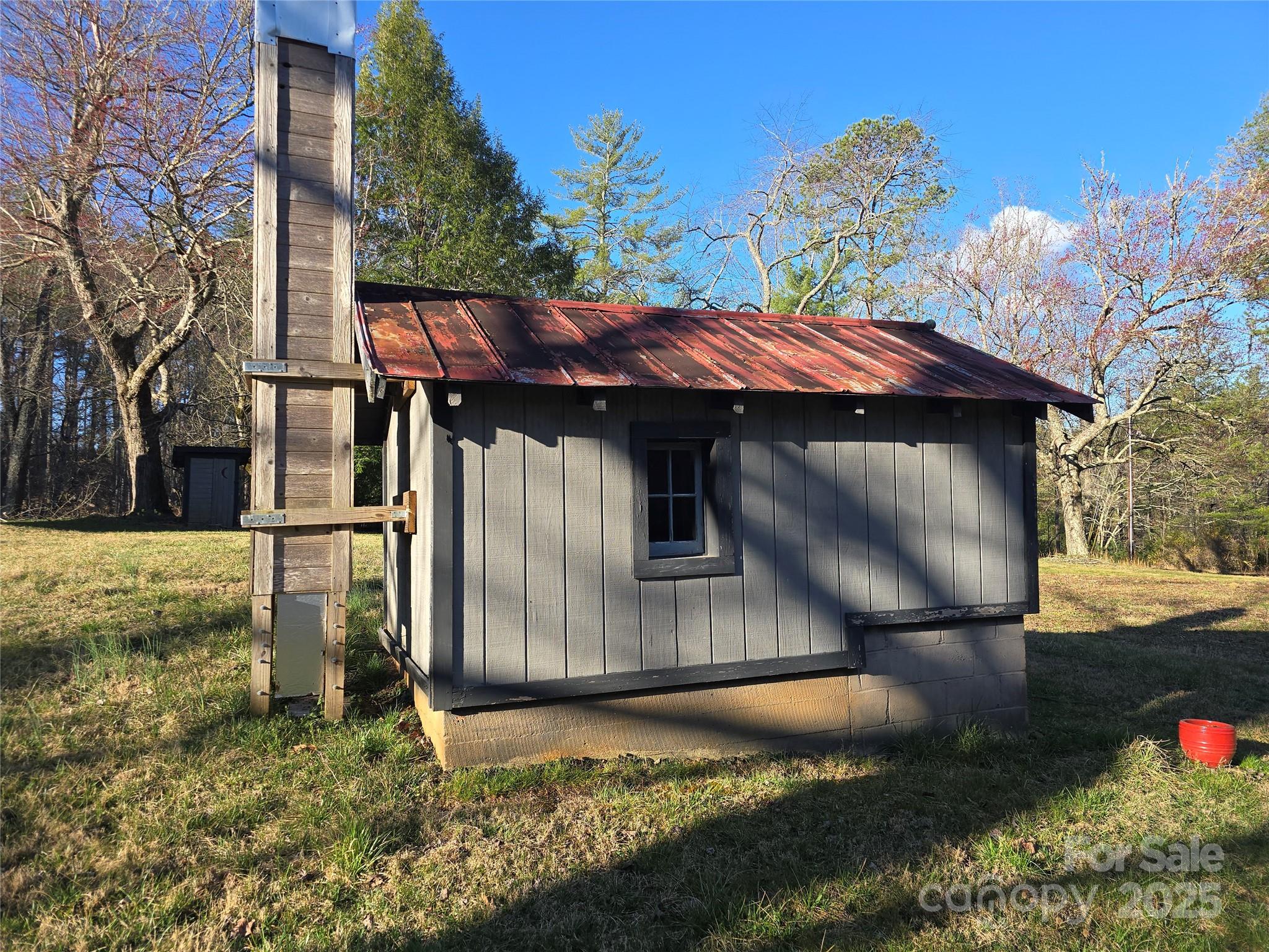 117 Woods View Trail — Fairview