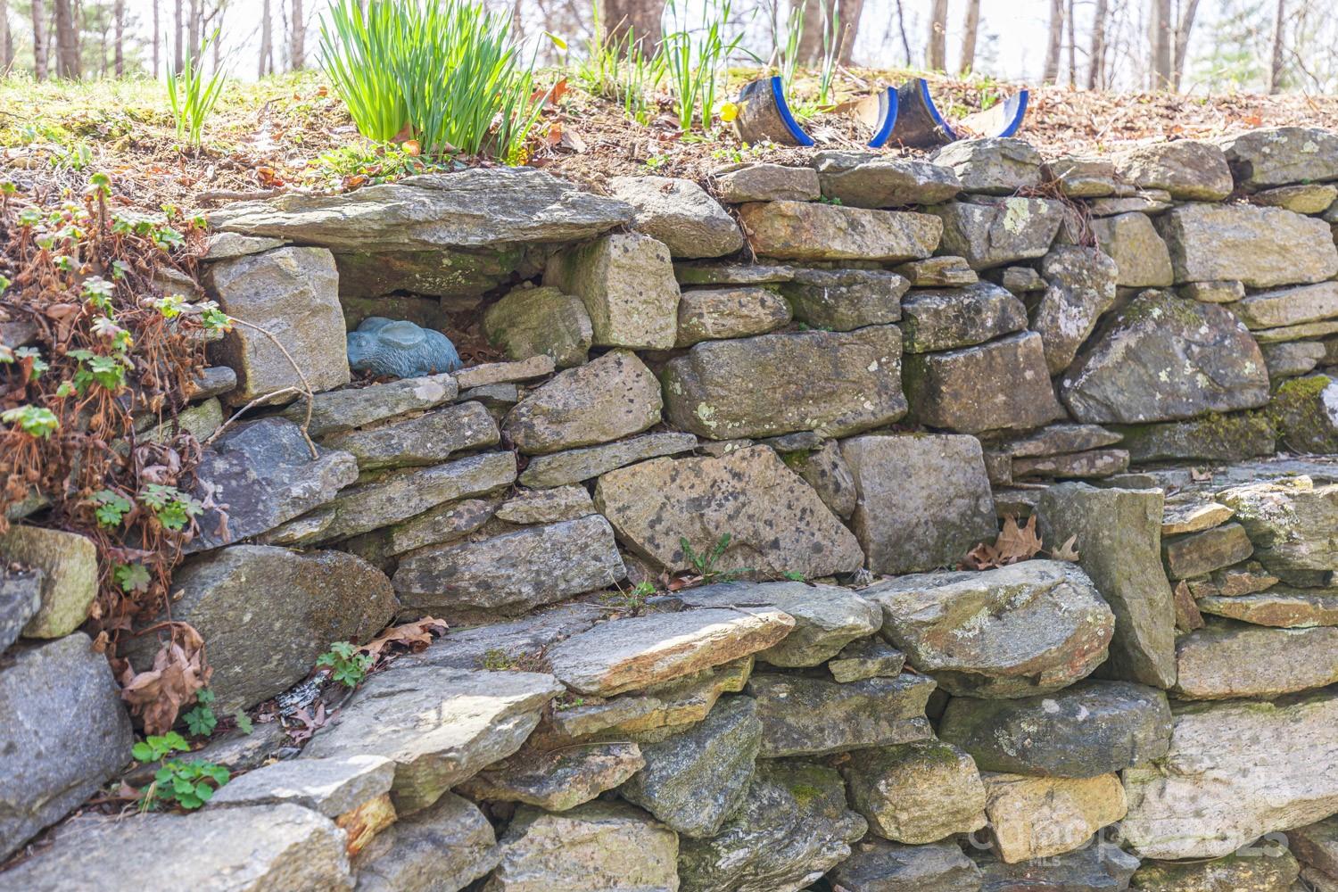 117 Woods View Trail — Fairview