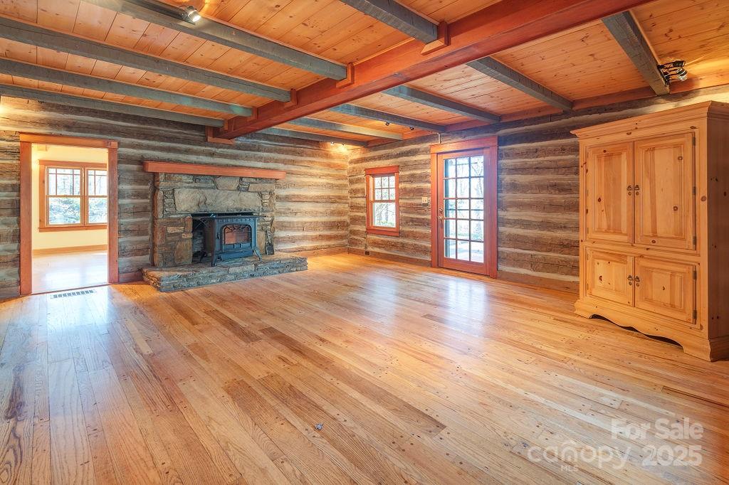 117 Woods View Trail — Fairview
