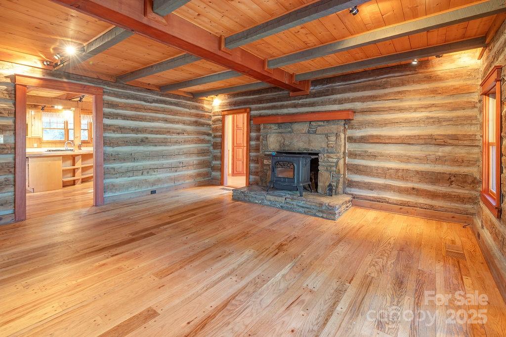 117 Woods View Trail — Fairview